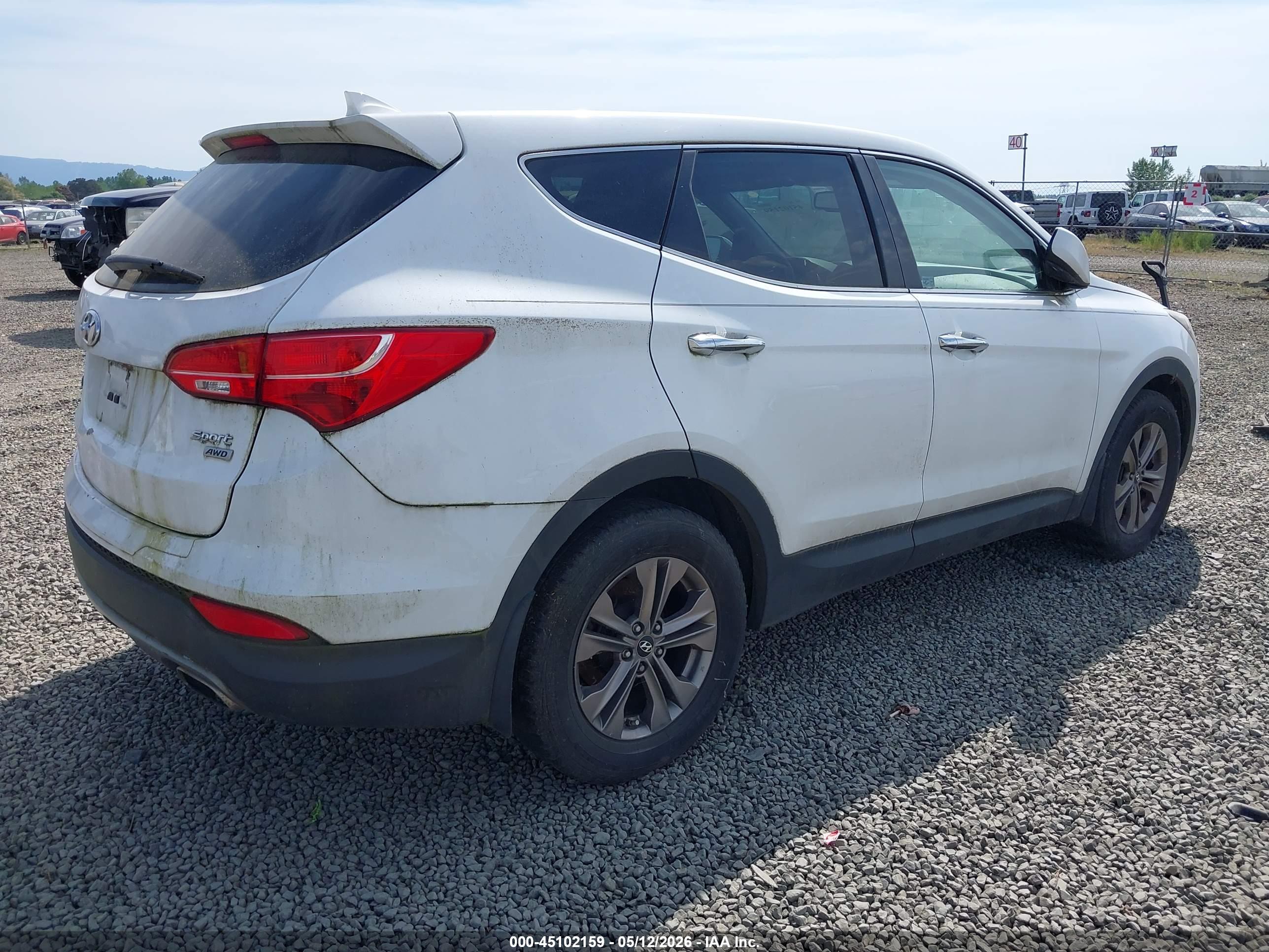 HYUNDAI SANTA image 4