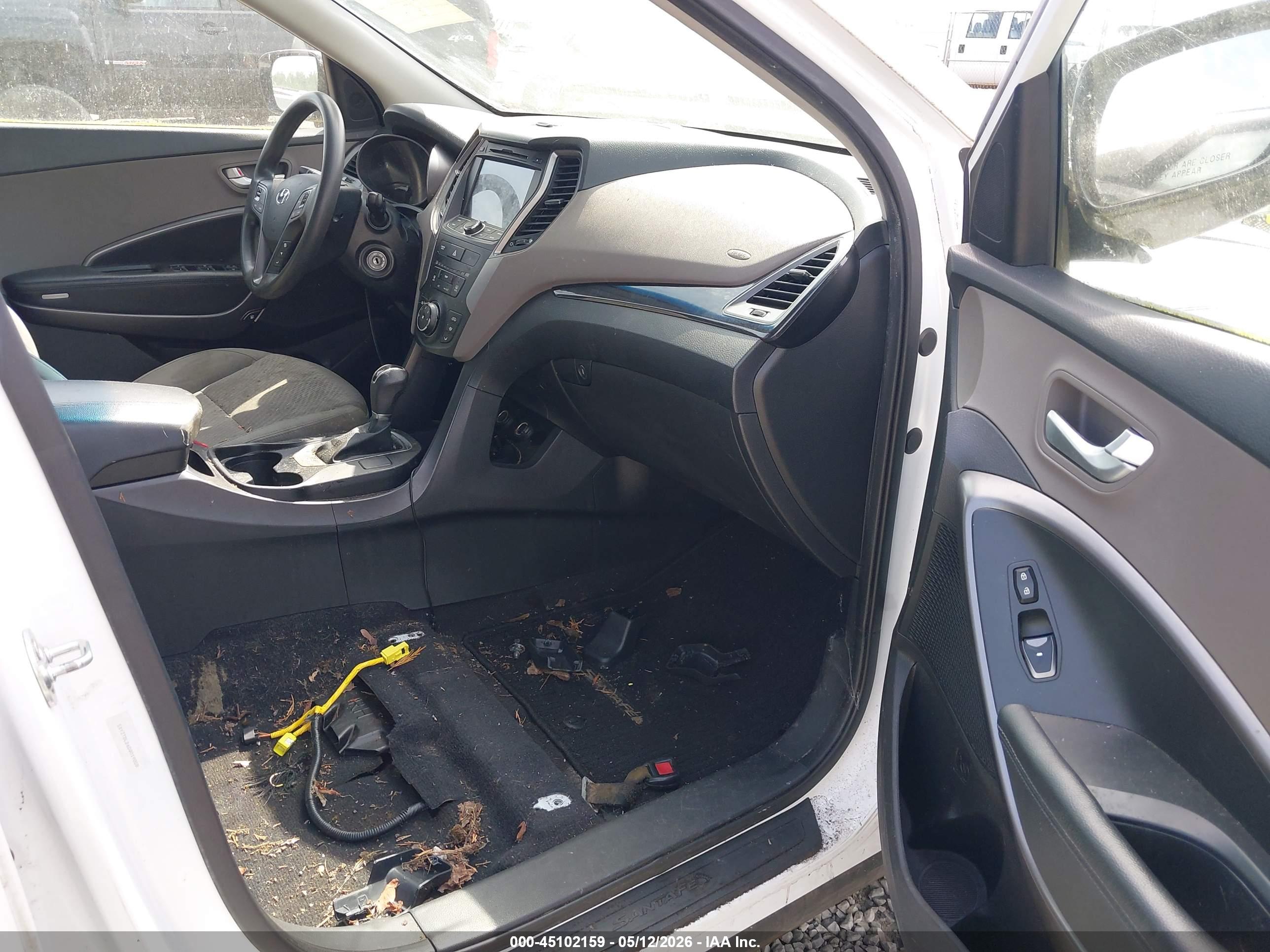 HYUNDAI SANTA image 5