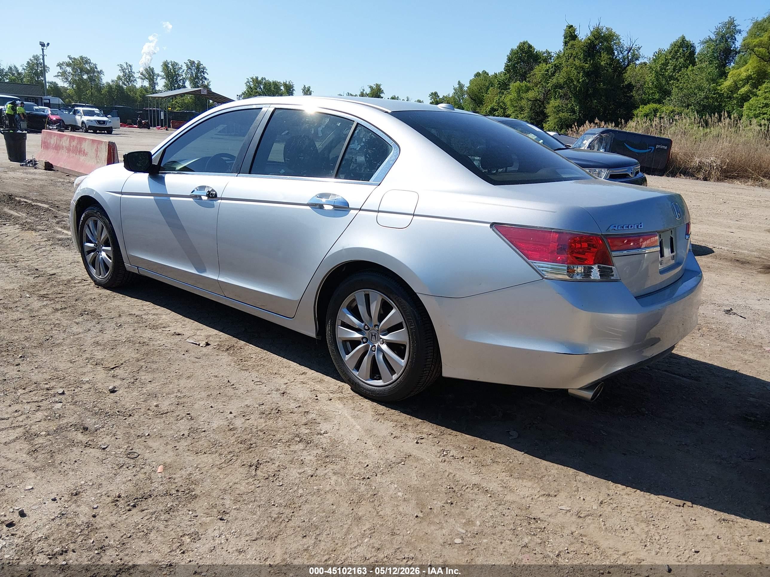 HONDA ACCORD image 3