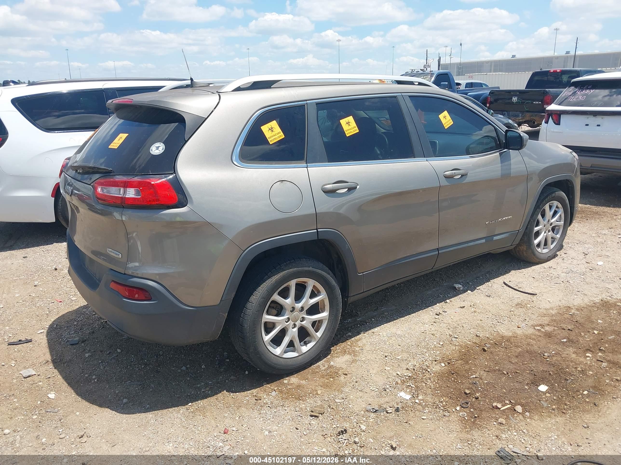 JEEP CHEROKEE image 4