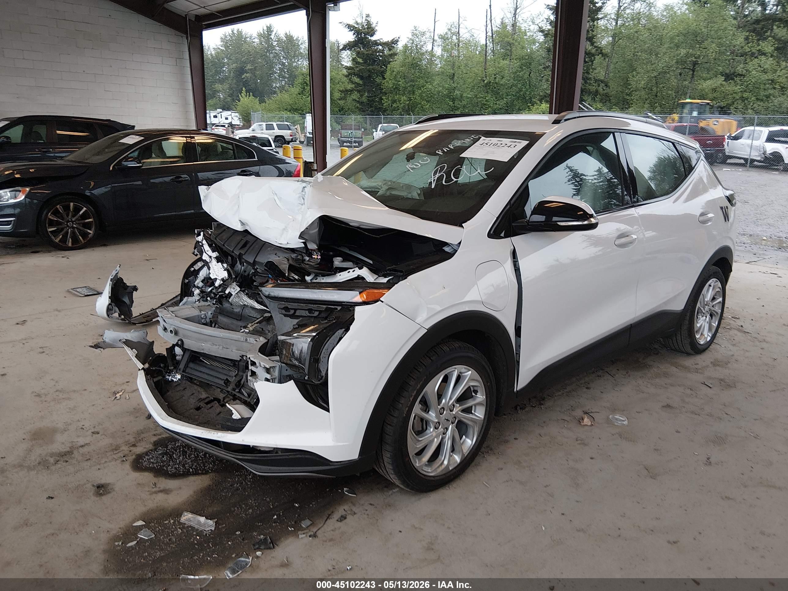 CHEVROLET BOLT image 2