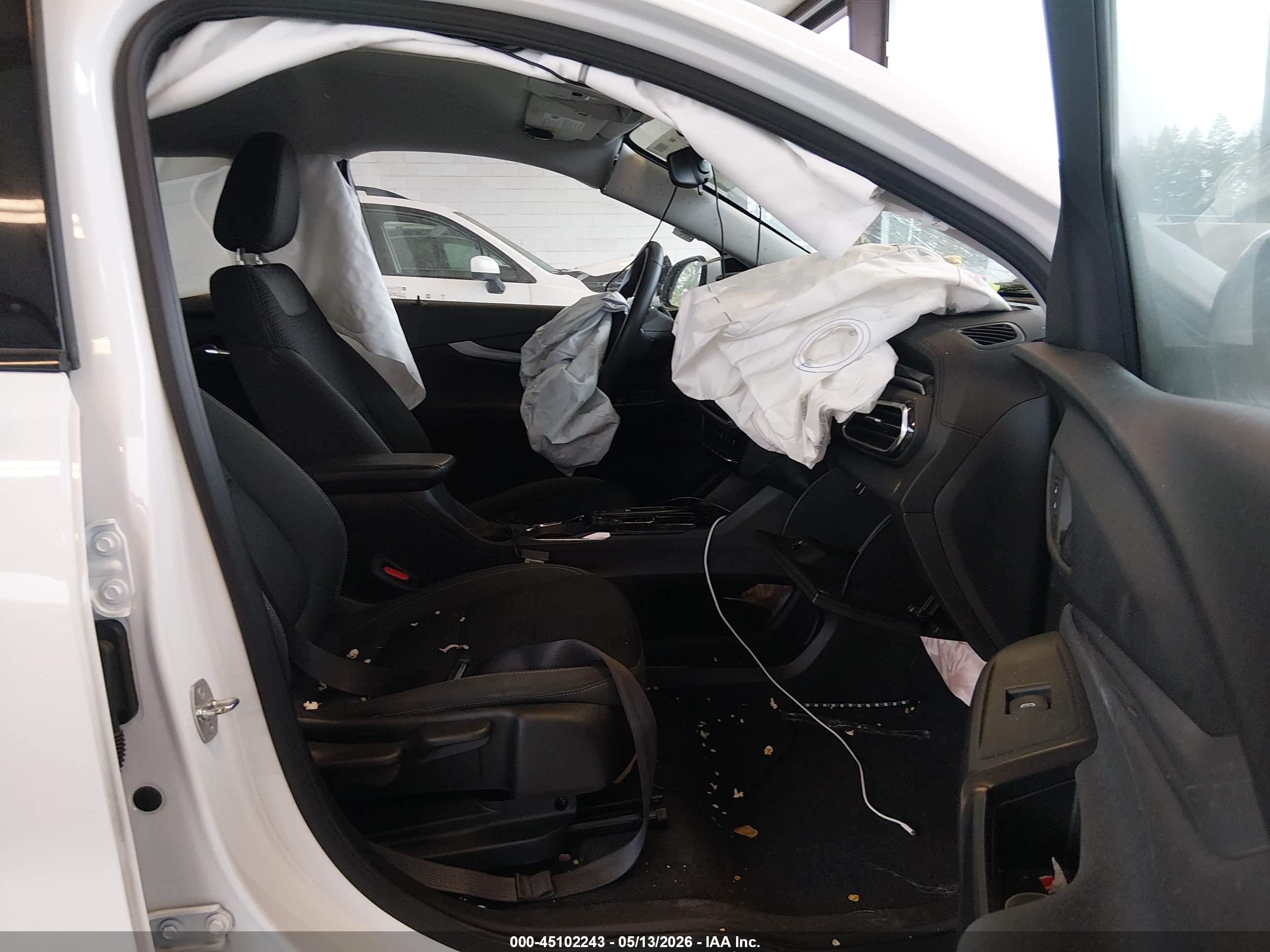CHEVROLET BOLT image 5