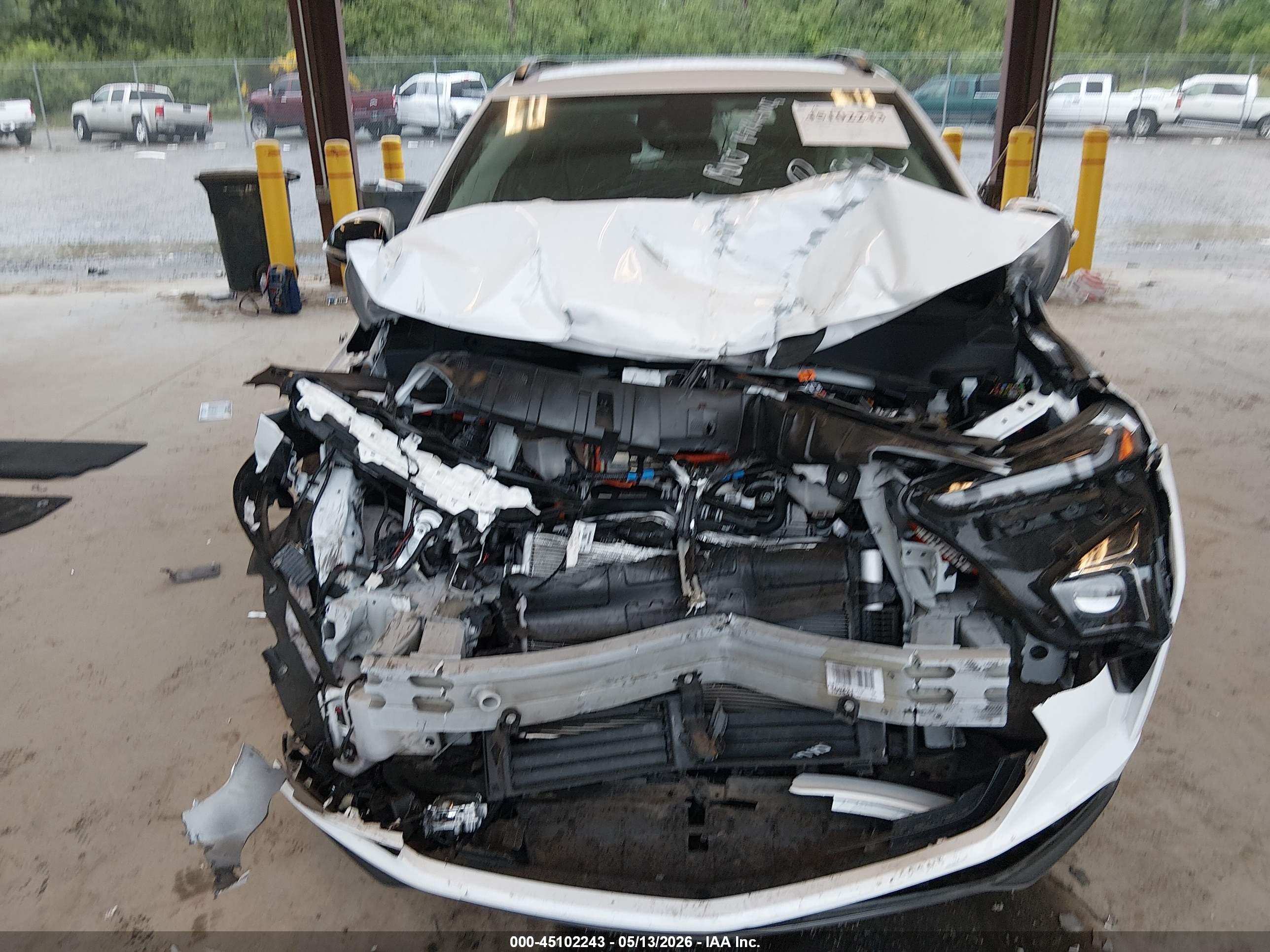 CHEVROLET BOLT image 6