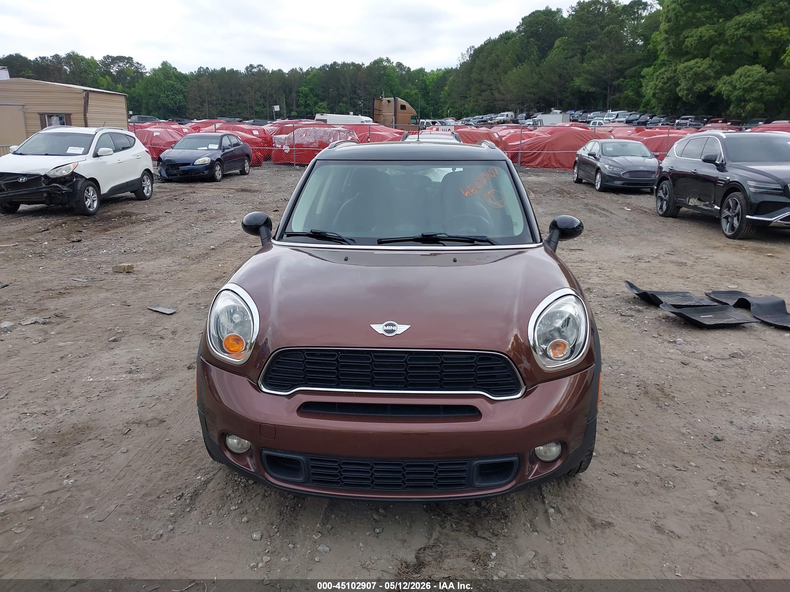 MINI COUNTRYMAN image 6