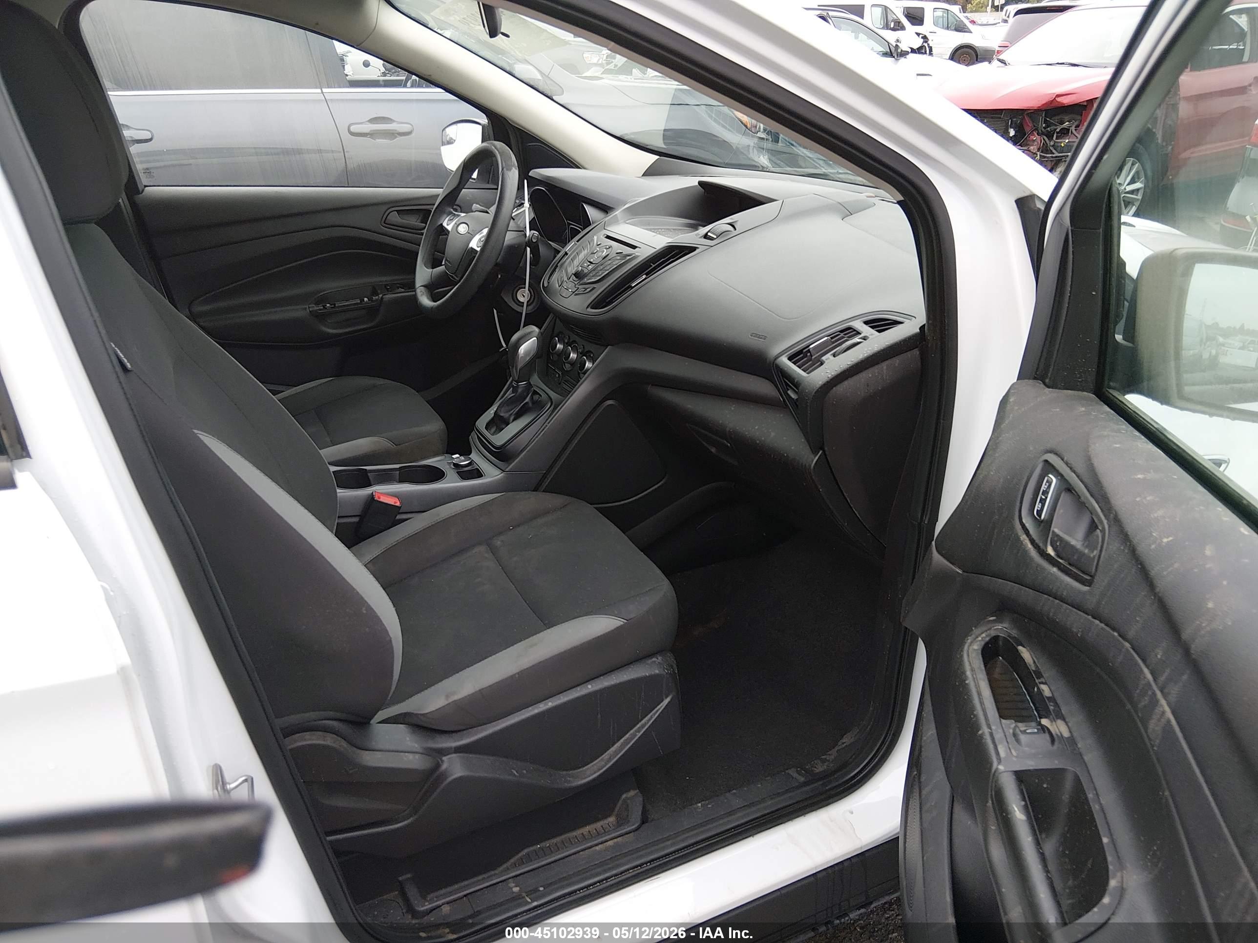 FORD ESCAPE image 5