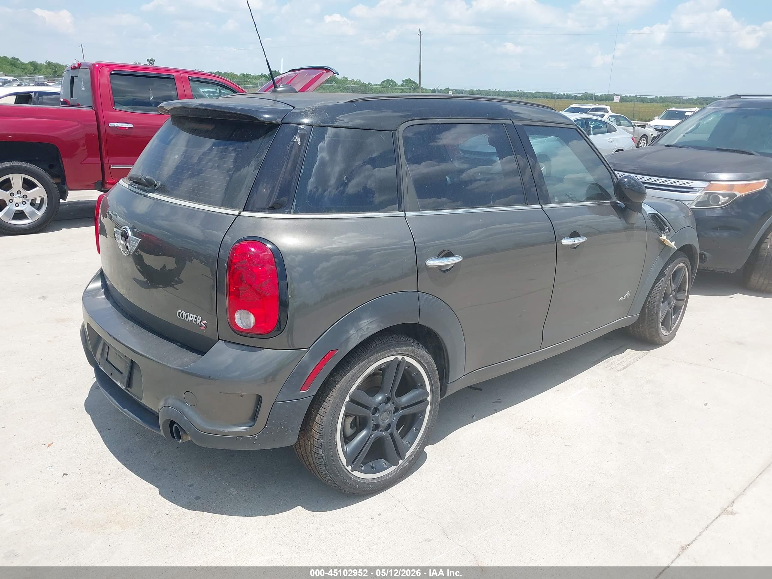 MINI COOPER image 4