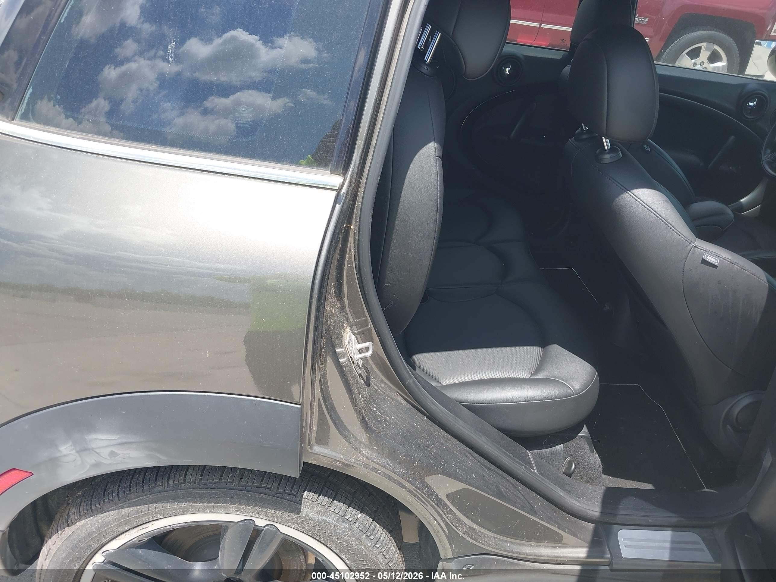 MINI COOPER image 8