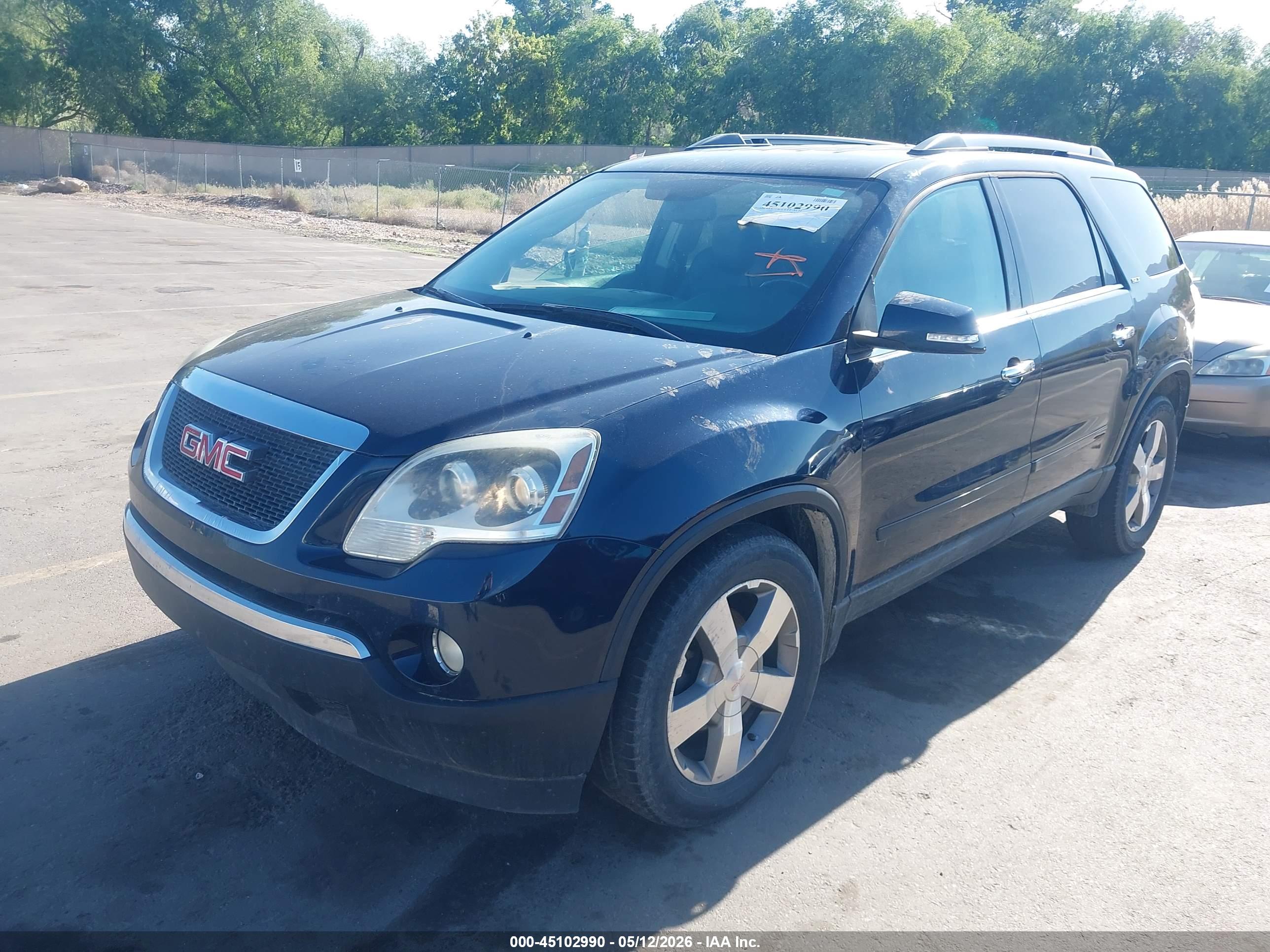 GMC ACADIA image 6