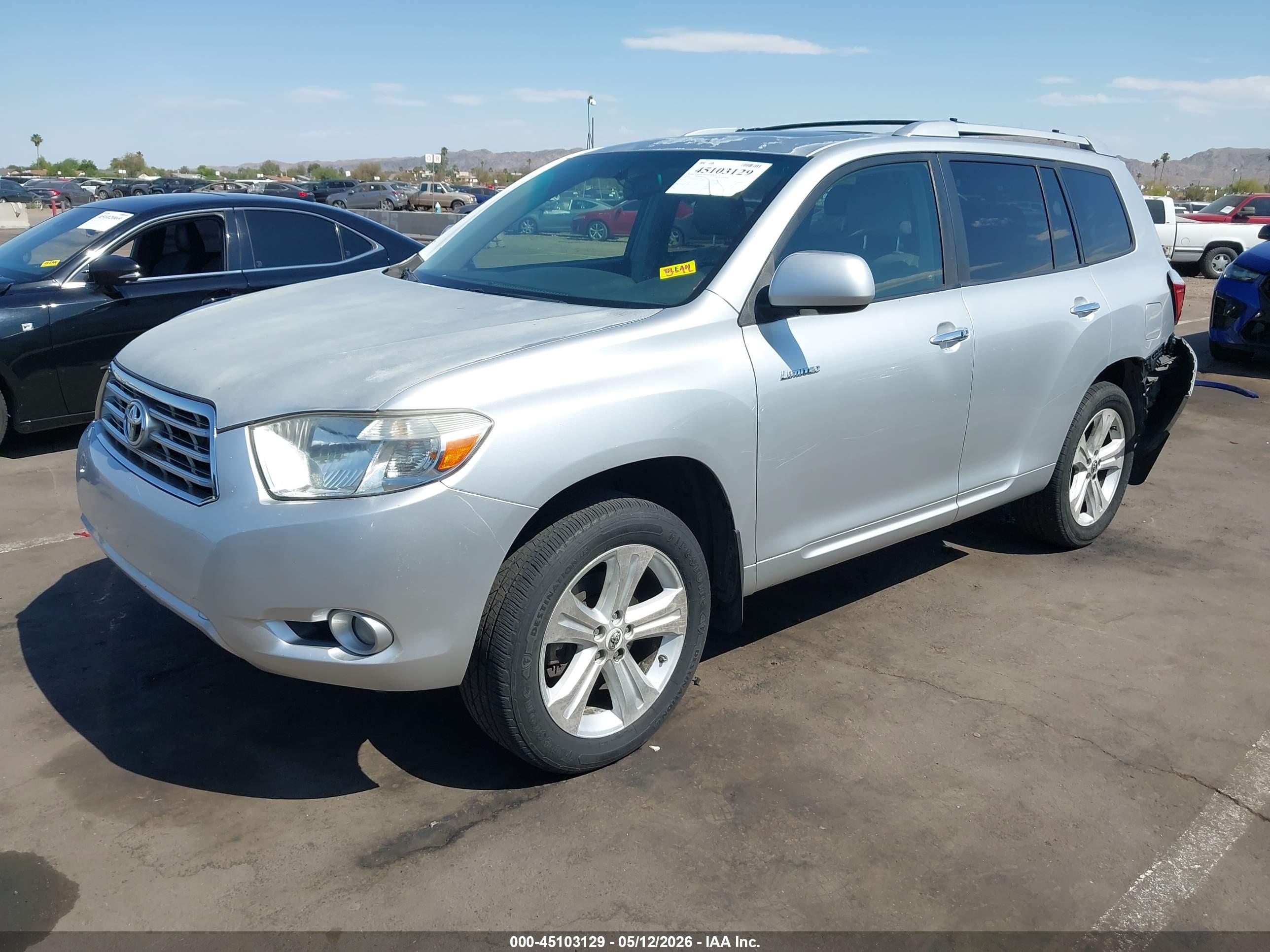 TOYOTA HIGHLANDER image 2