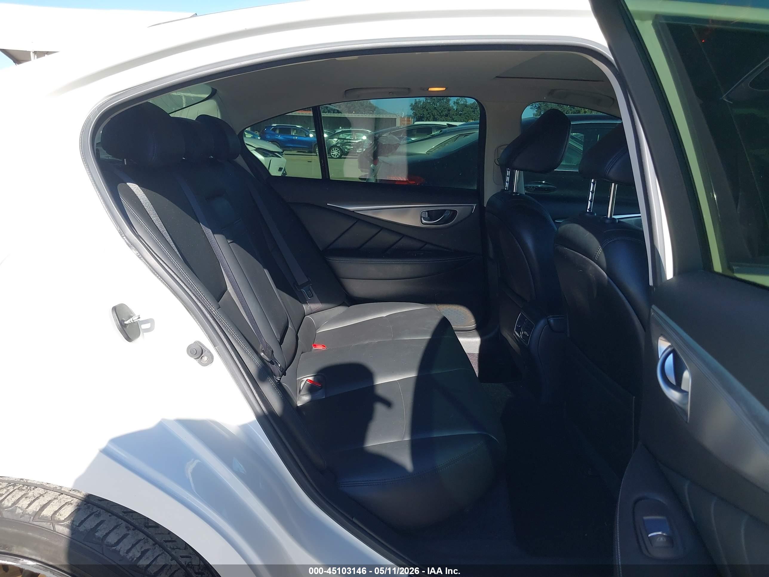 INFINITI Q50 image 8