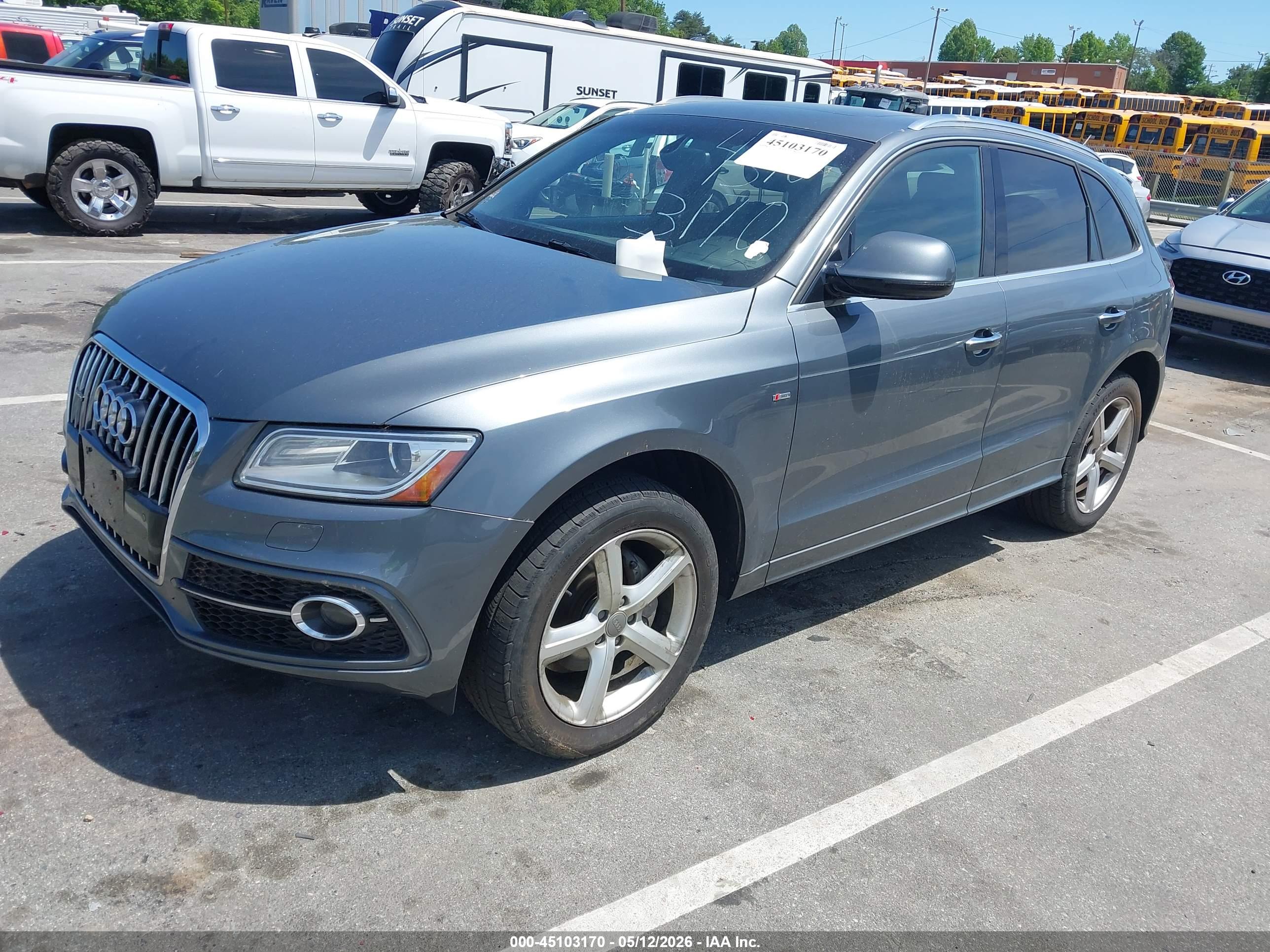 AUDI Q5 image 2