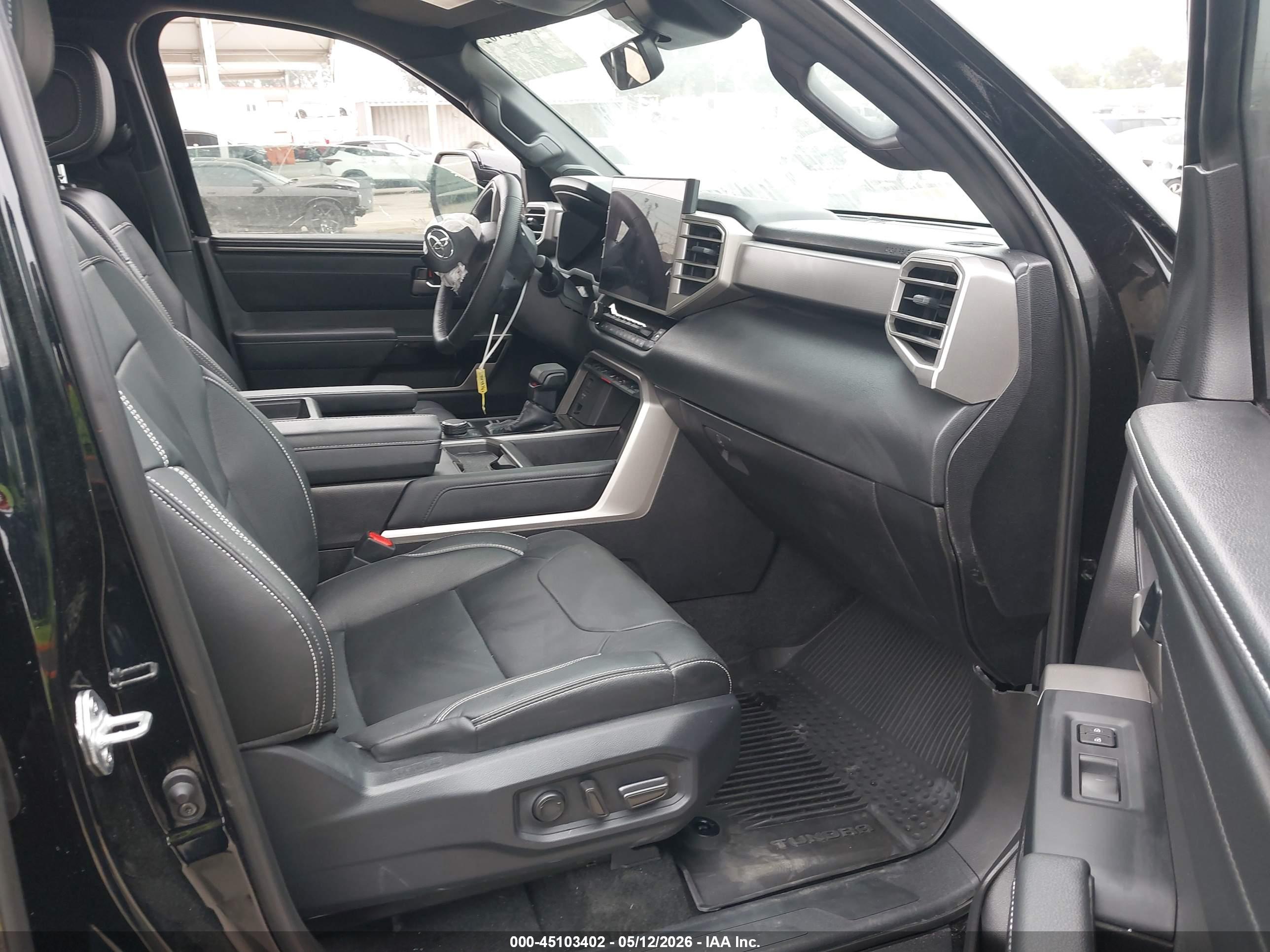 TOYOTA TUNDRA image 5
