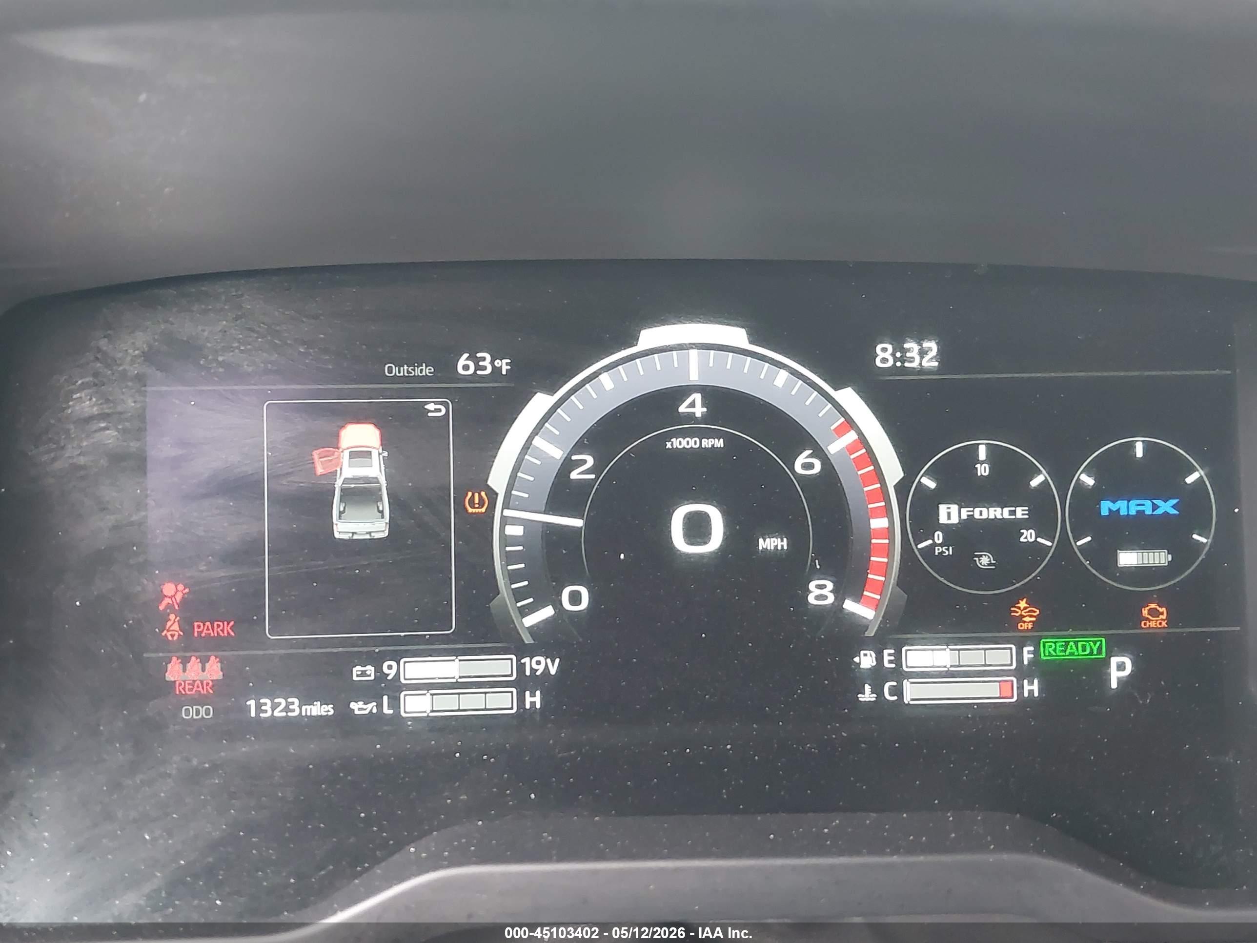 TOYOTA TUNDRA image 7