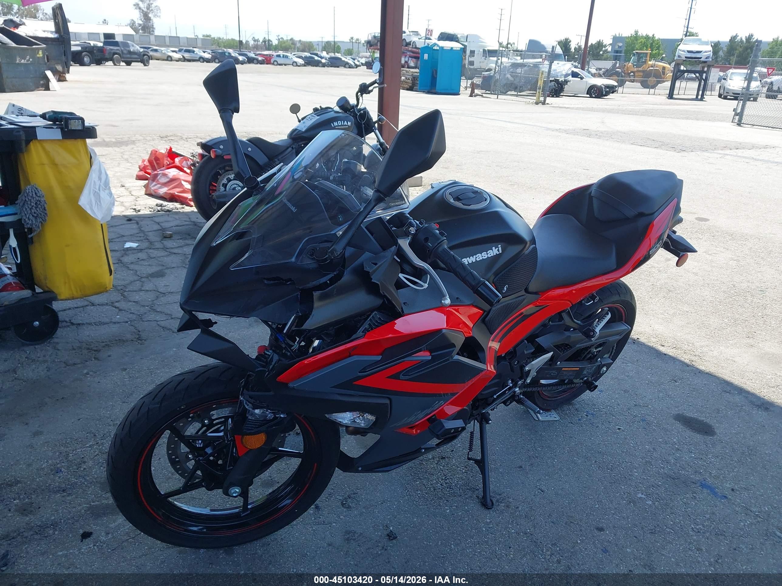 KAWASAKI EX500 image 2