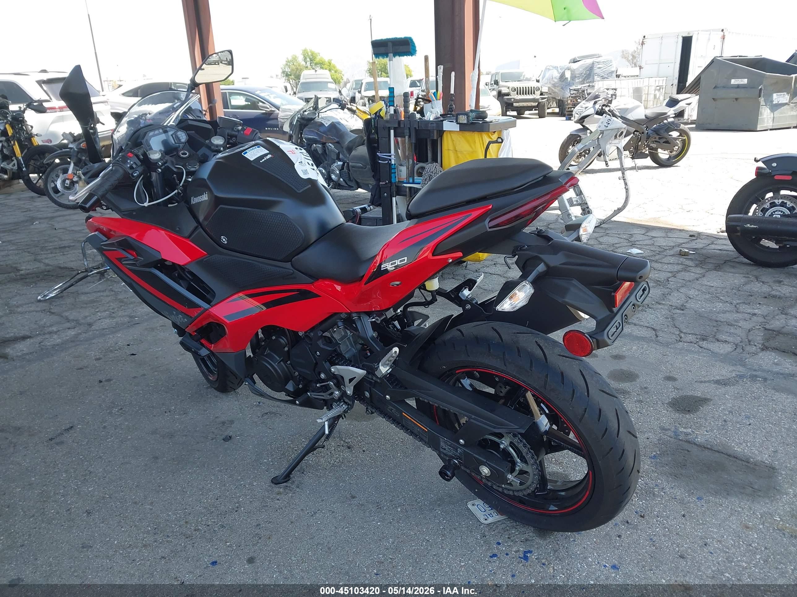 KAWASAKI EX500 image 3