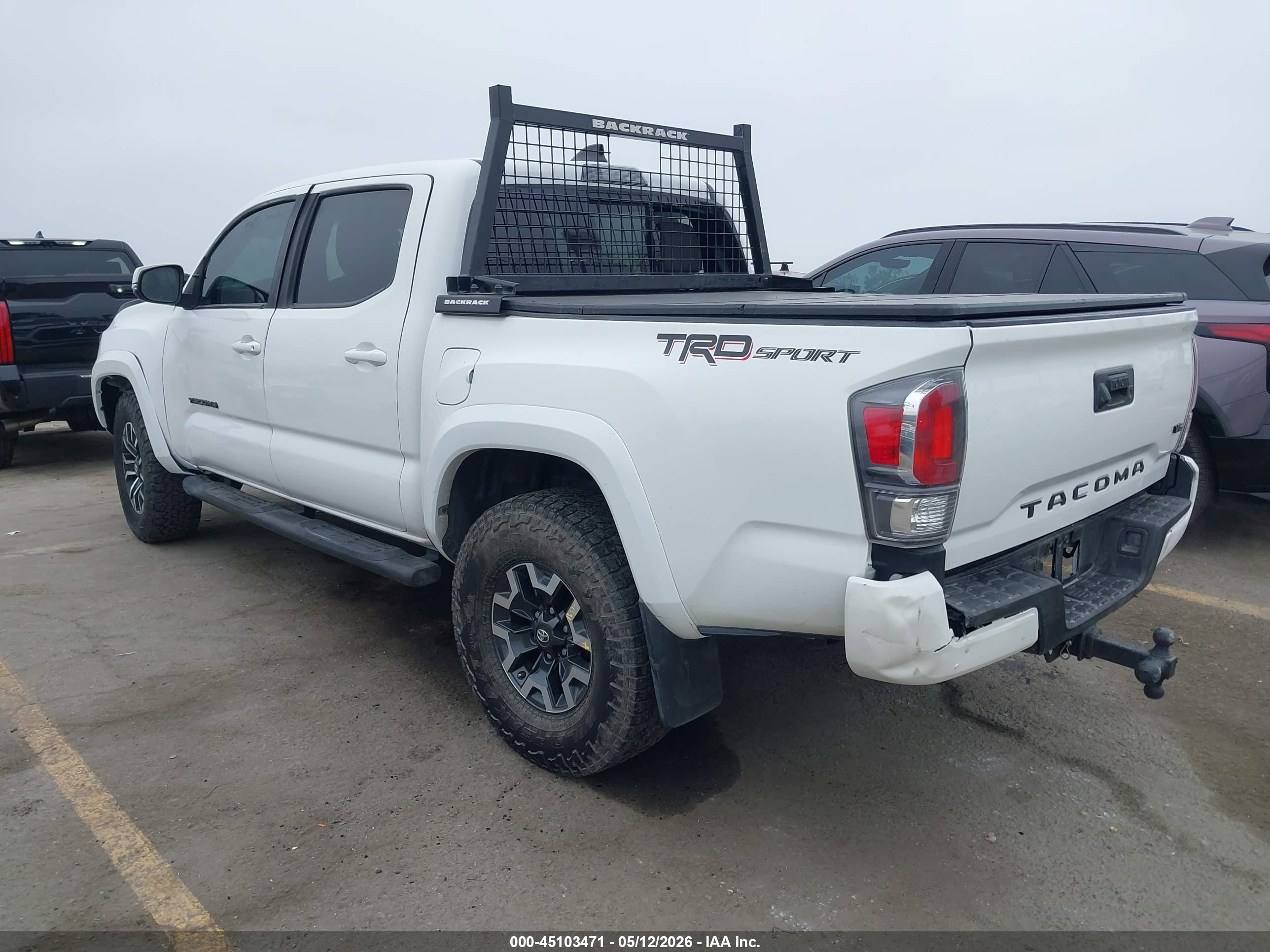 TOYOTA TACOMA image 3