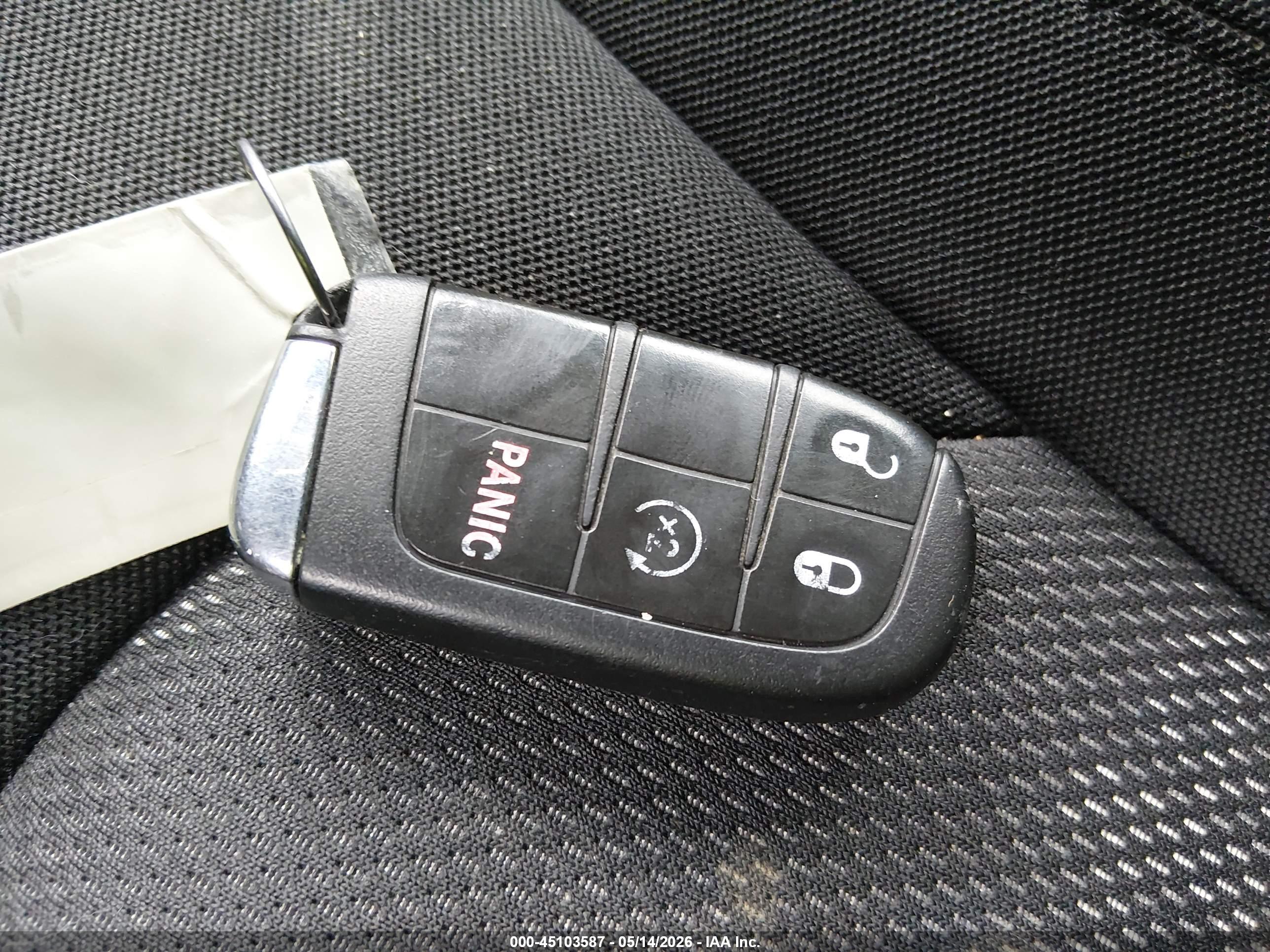 JEEP RENEGADE image 11