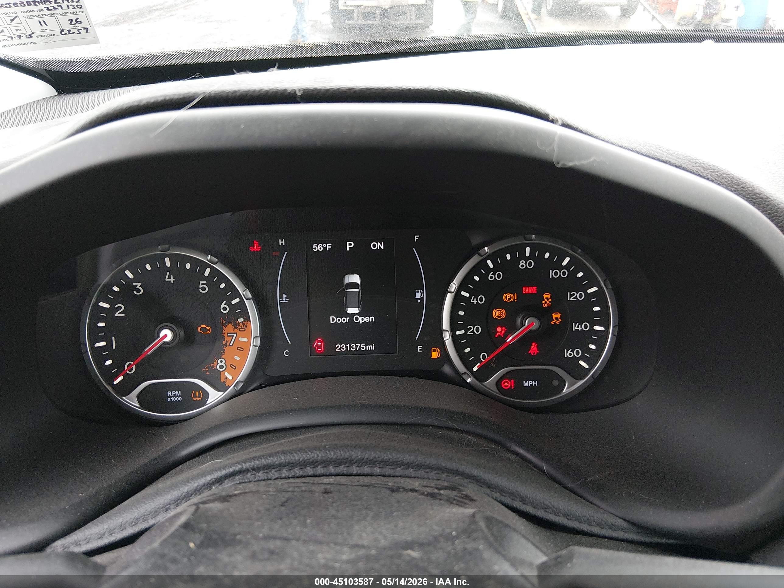 JEEP RENEGADE image 7