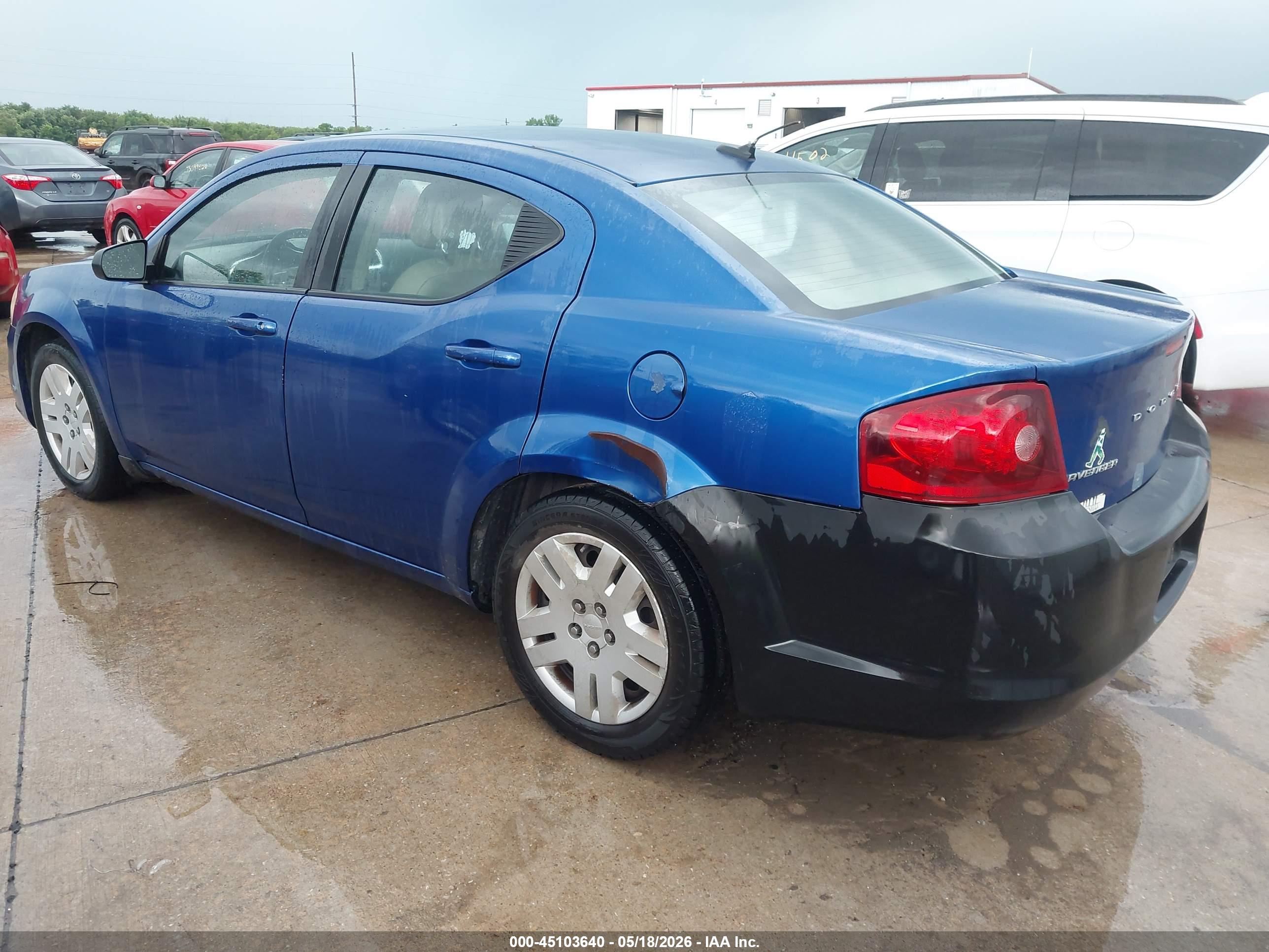 DODGE AVENGER image 3