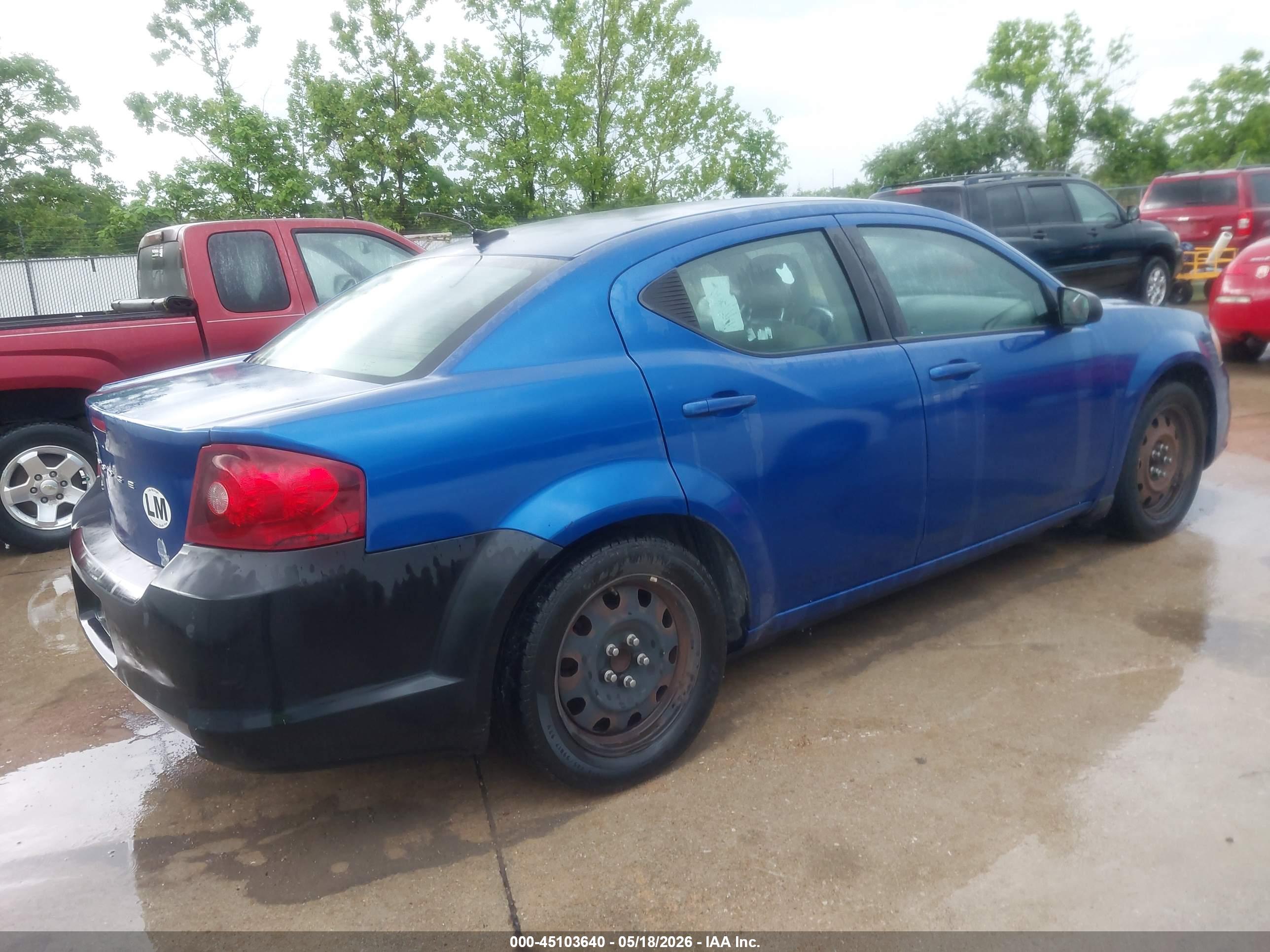 DODGE AVENGER image 4