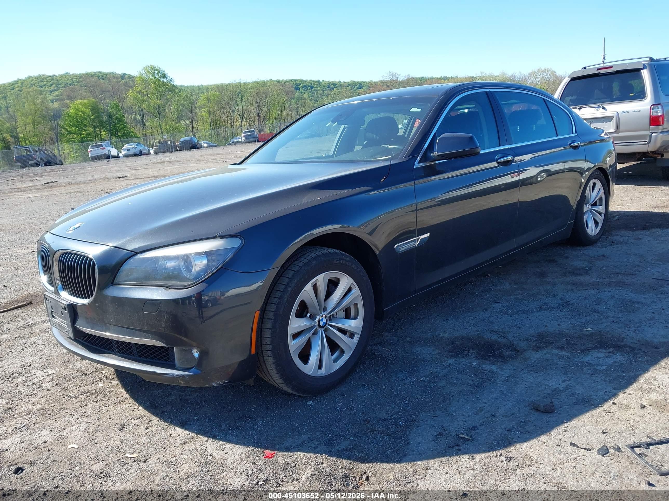 BMW 740LI image 2