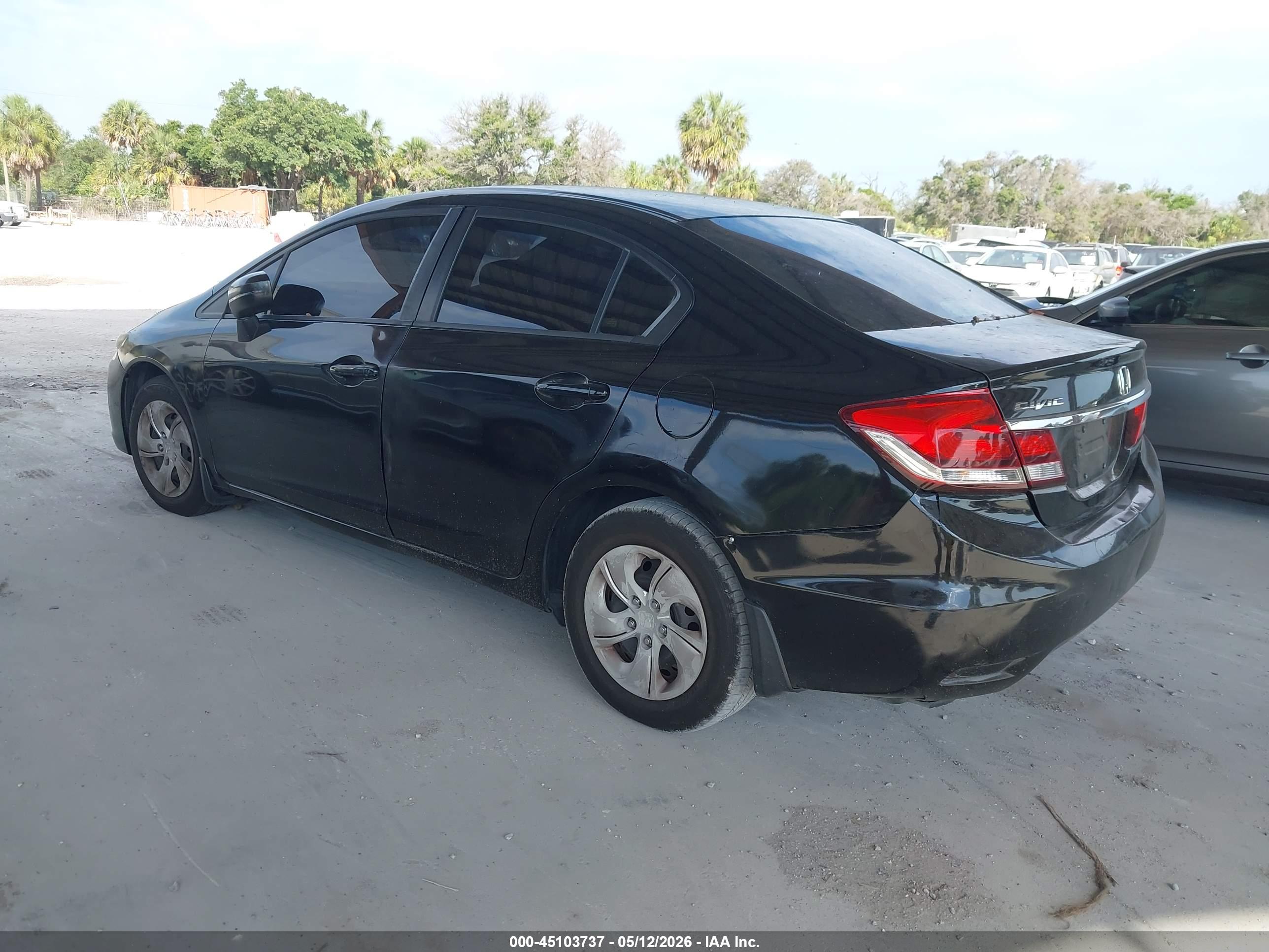HONDA CIVIC image 3