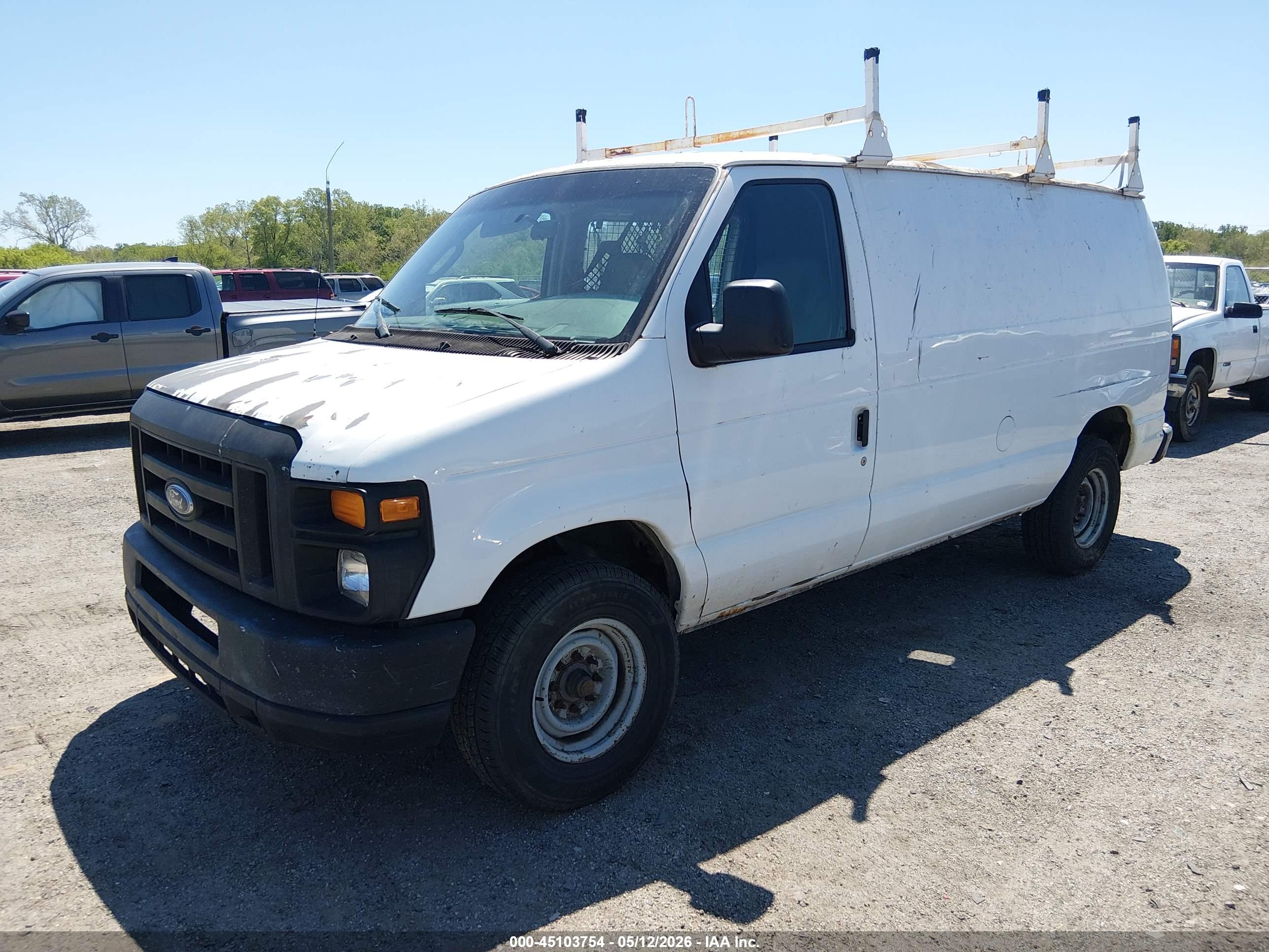 FORD E-350 image 2