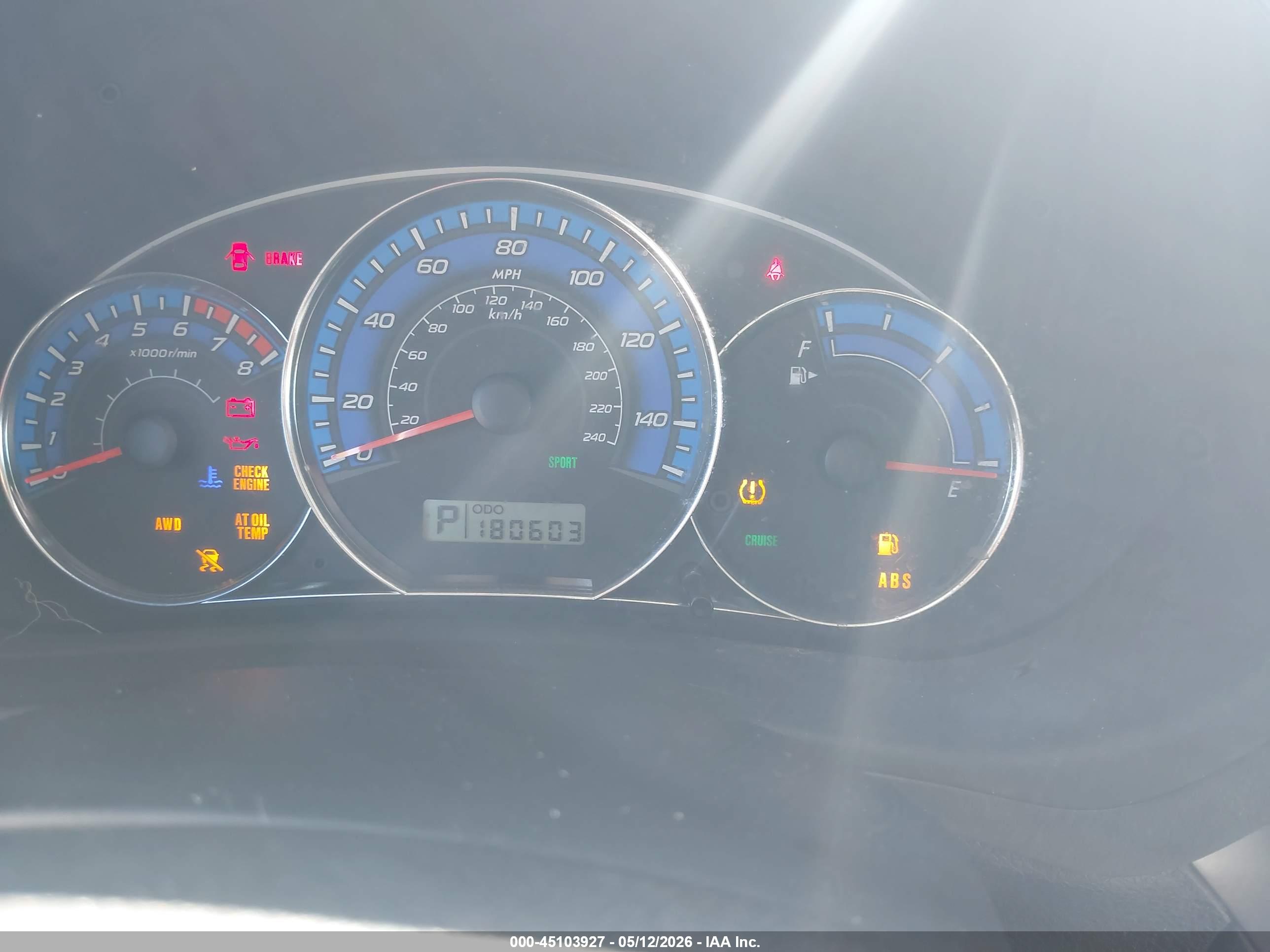 SUBARU FORESTER image 7