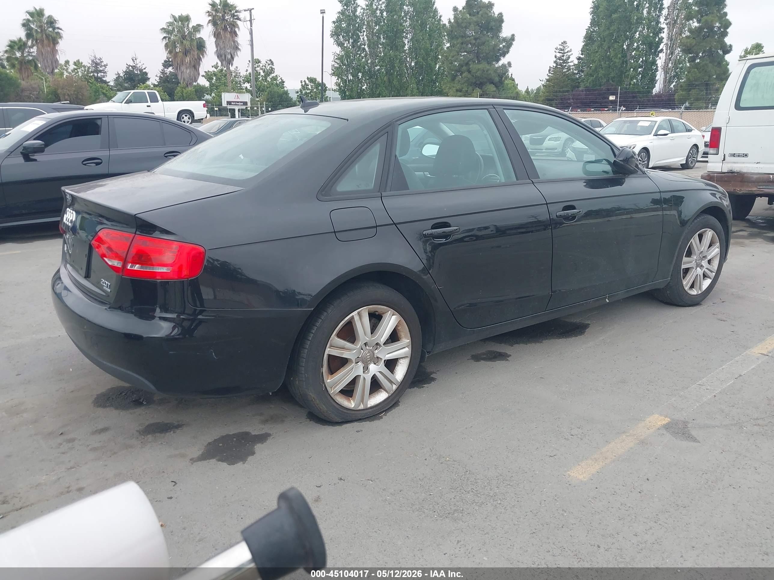 AUDI A4 image 4