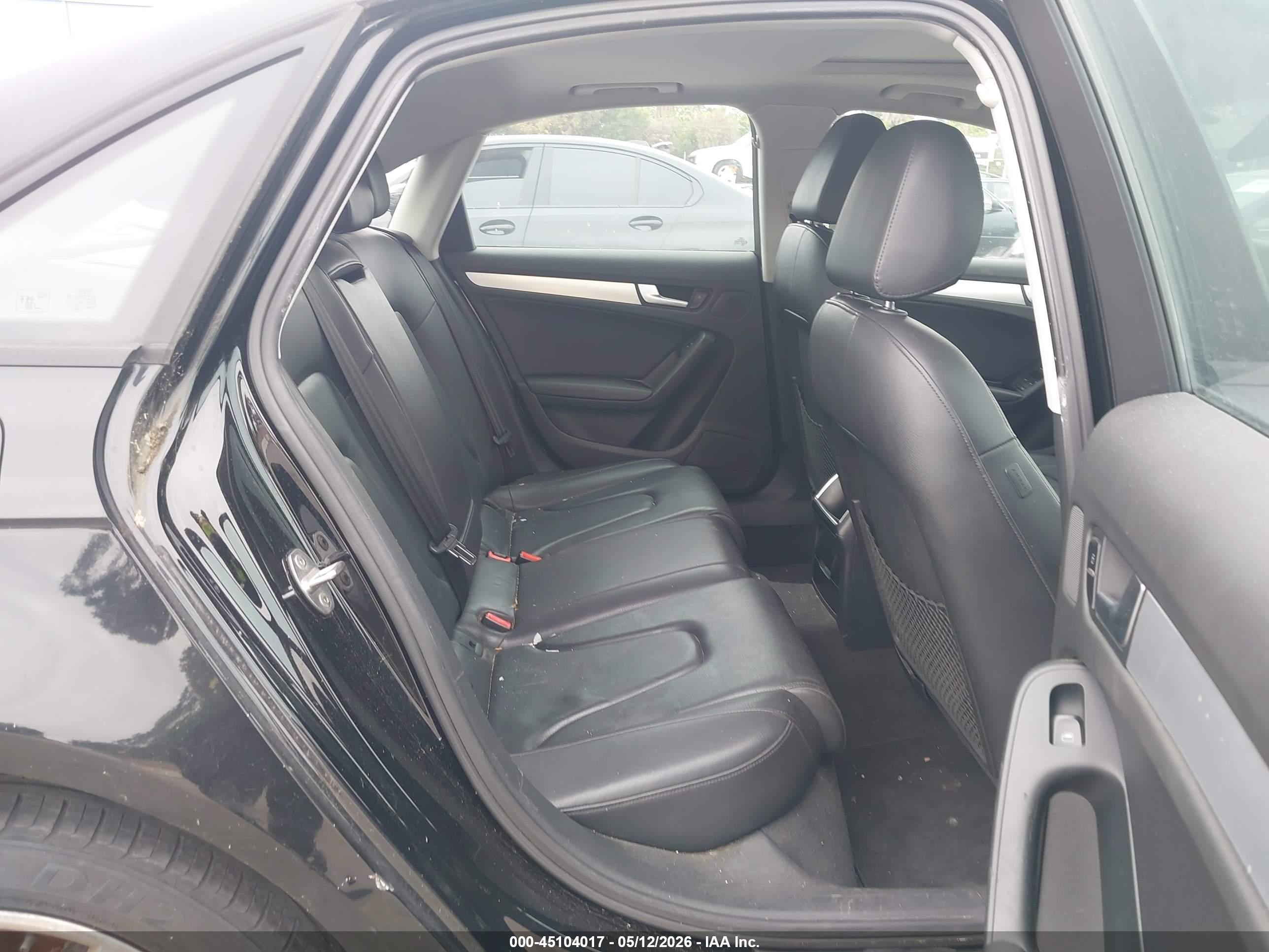AUDI A4 image 8