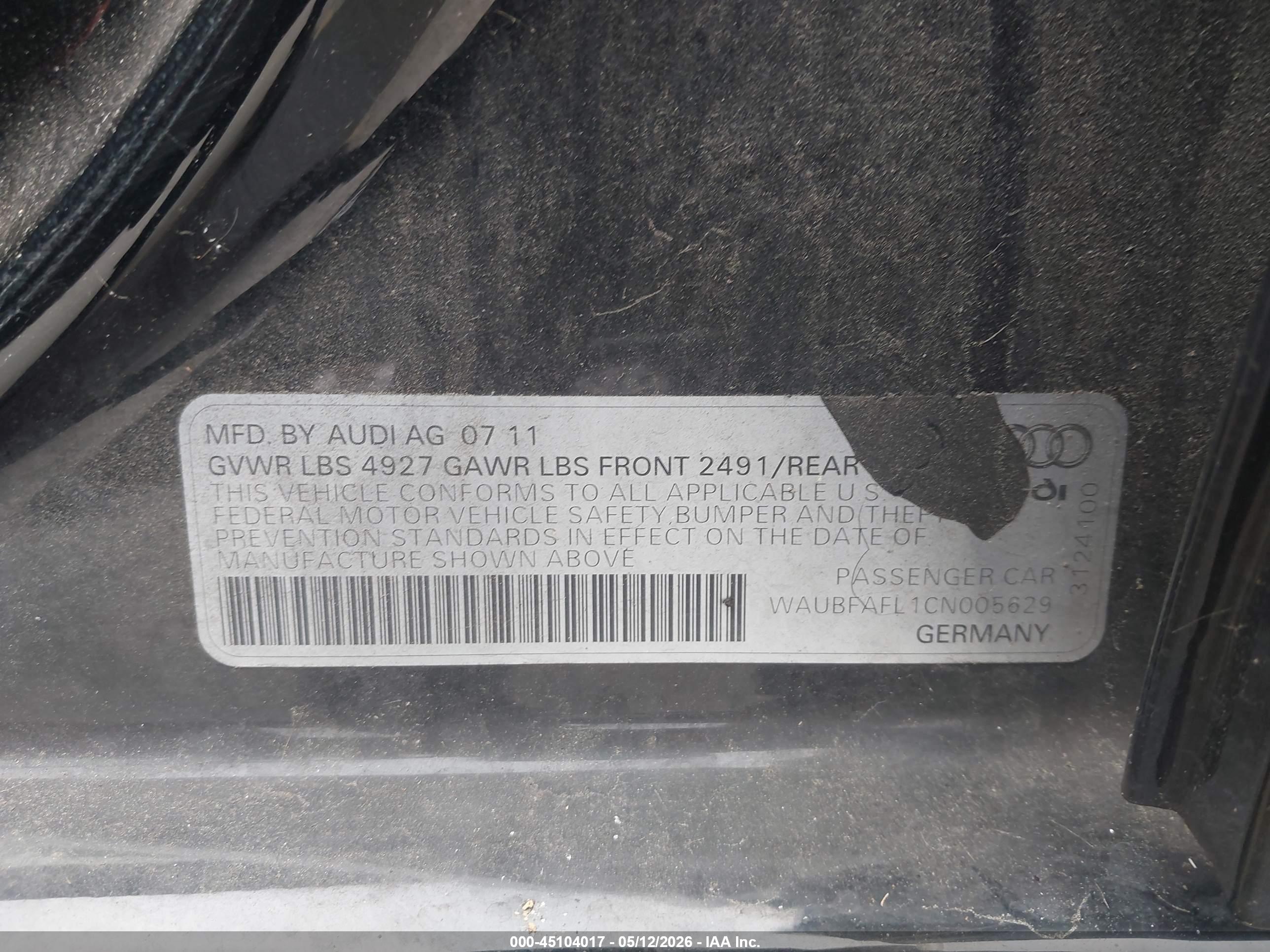 AUDI A4 image 9