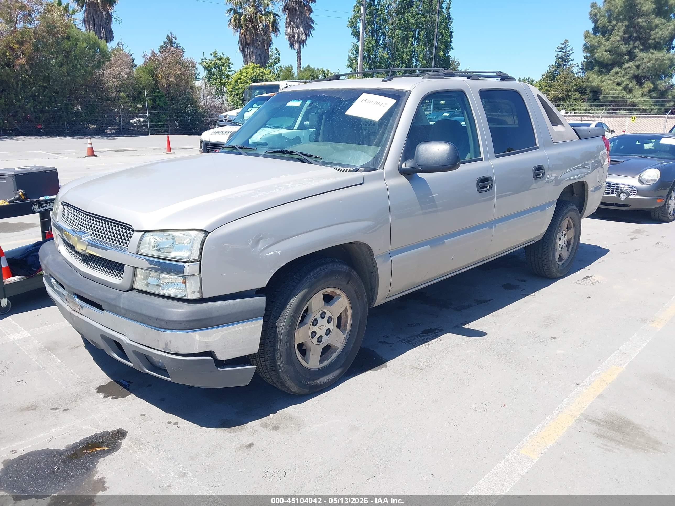 CHEVROLET AVALANCHE image 2