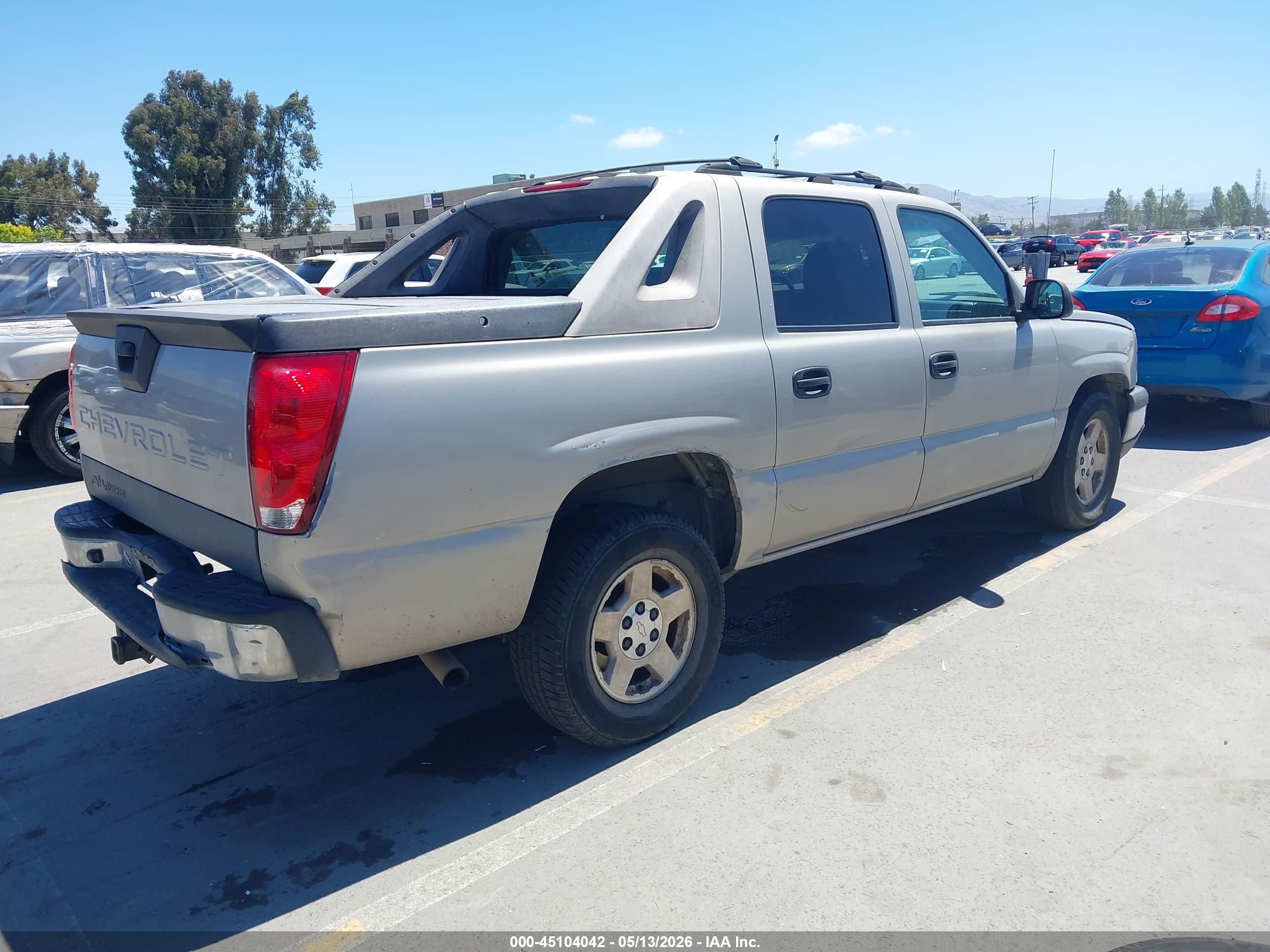 CHEVROLET AVALANCHE image 4