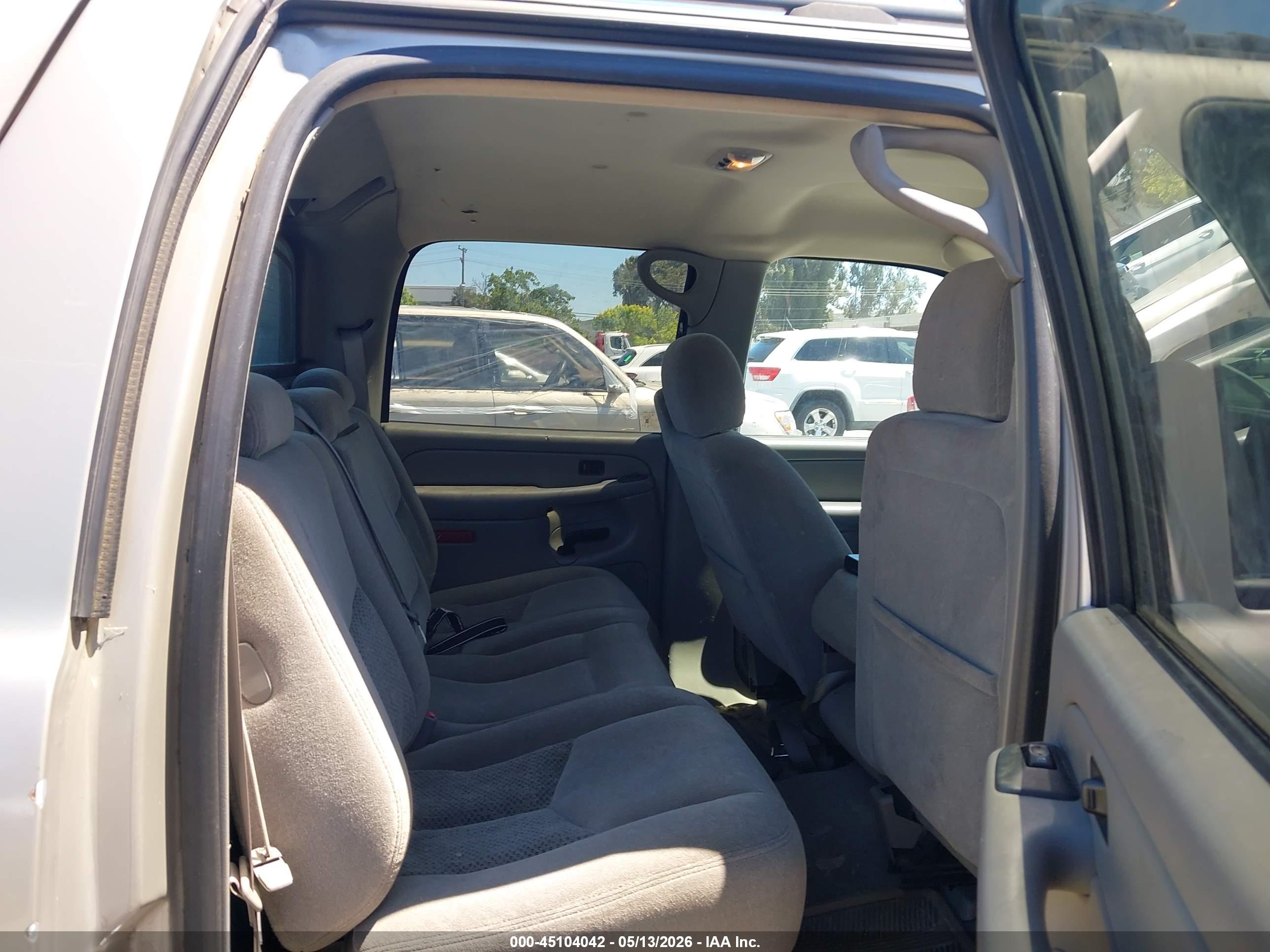 CHEVROLET AVALANCHE image 8