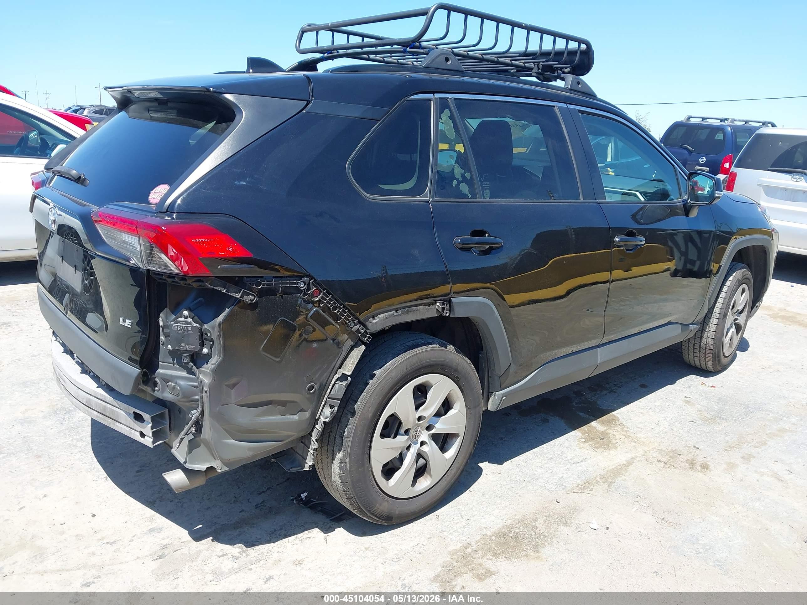 TOYOTA RAV4 image 4