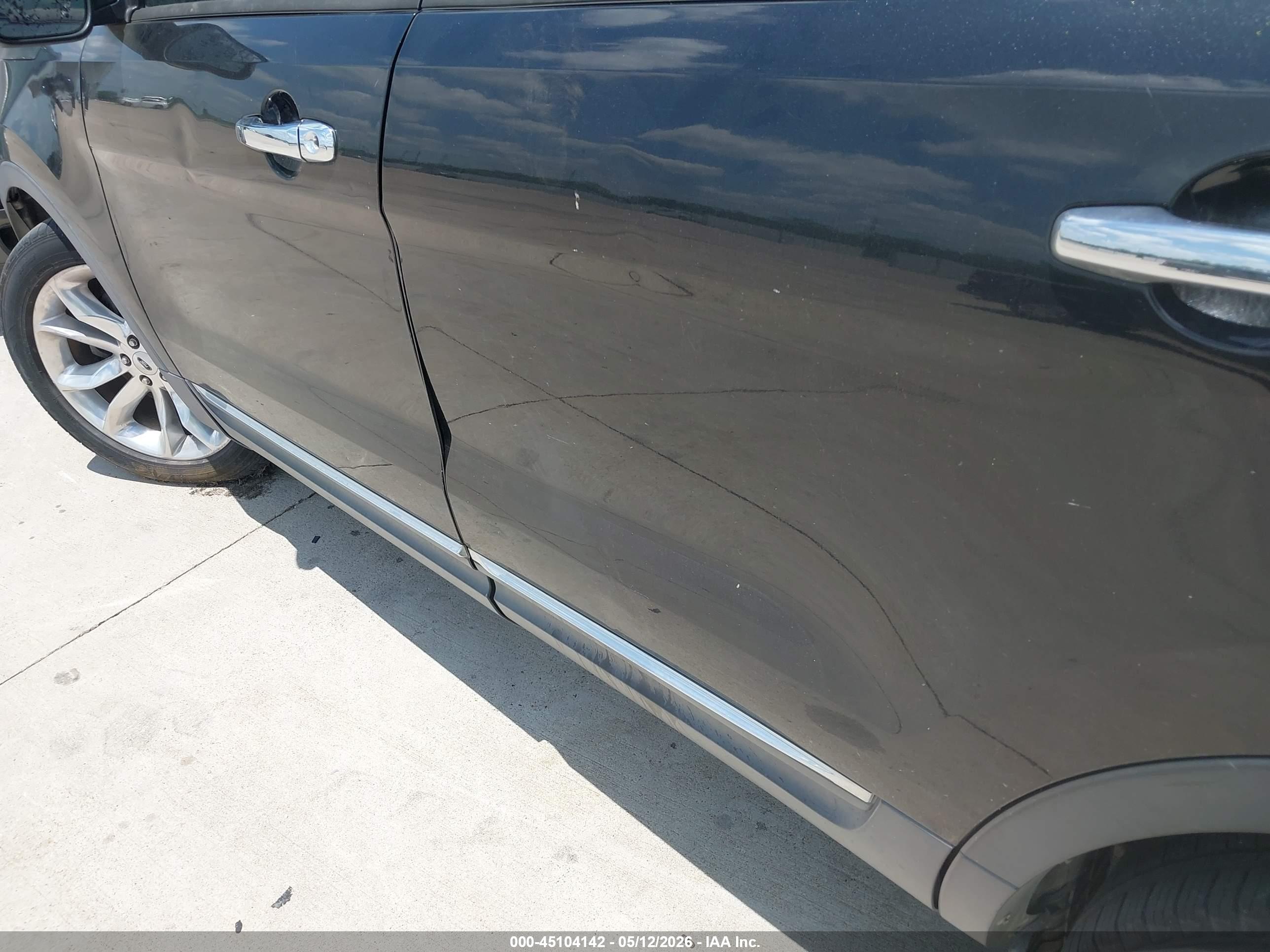 FORD EXPLORER image 6