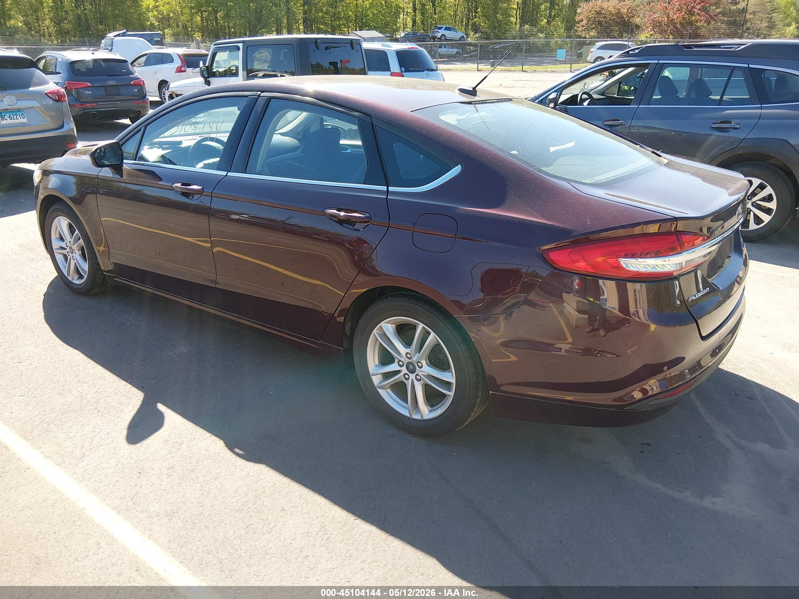 FORD FUSION image 3