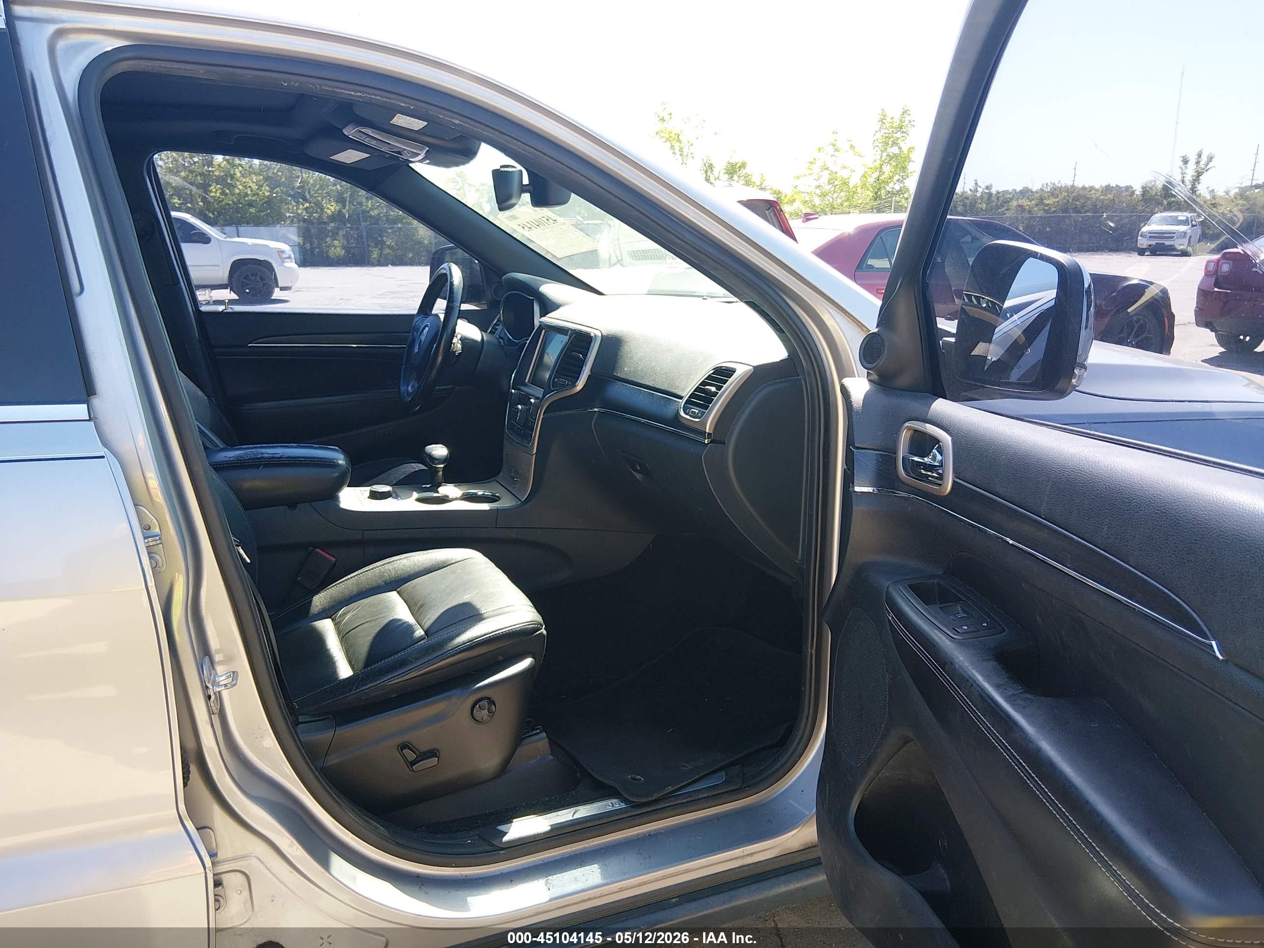 JEEP GRAND image 5