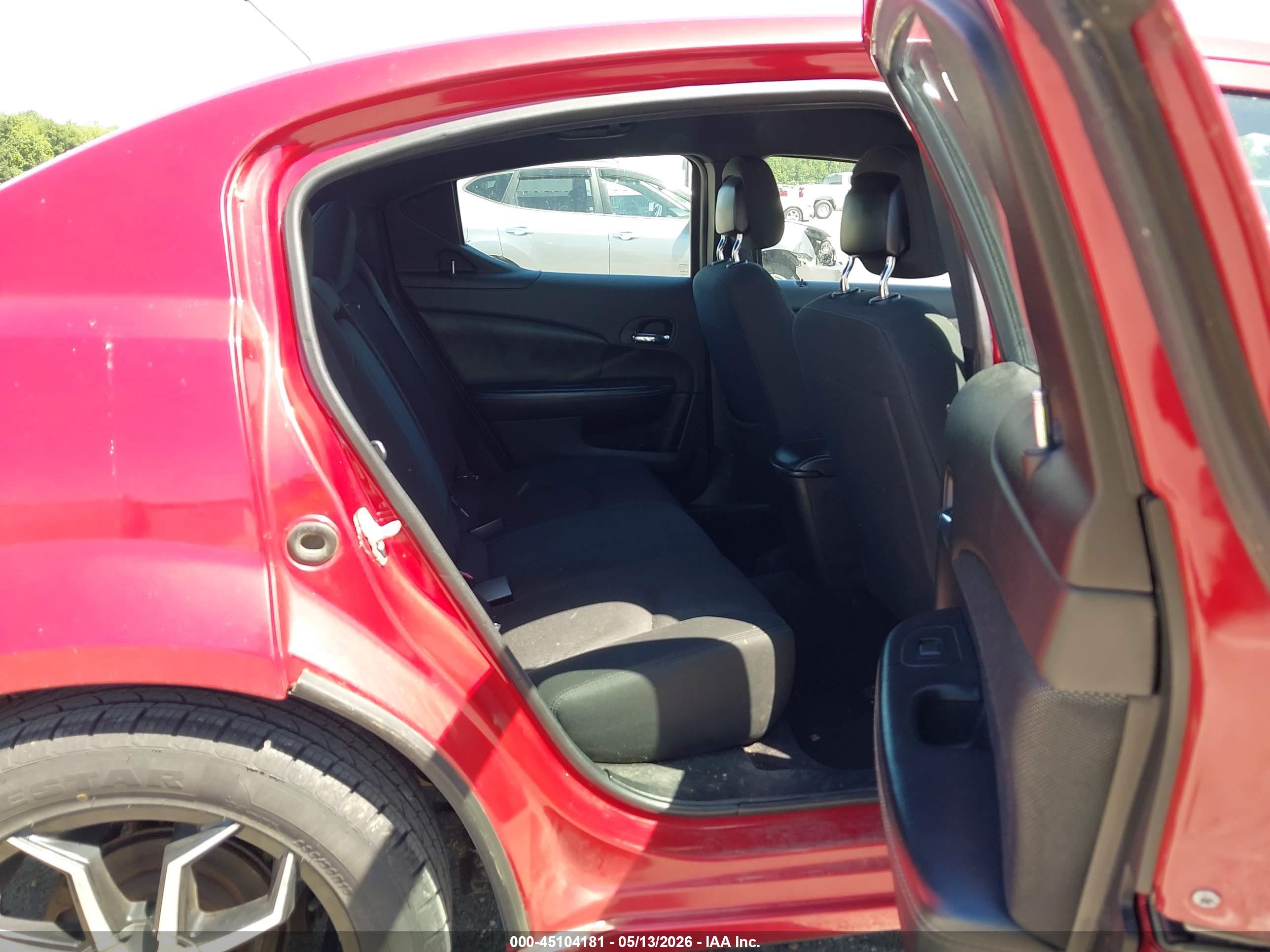 DODGE AVENGER image 8