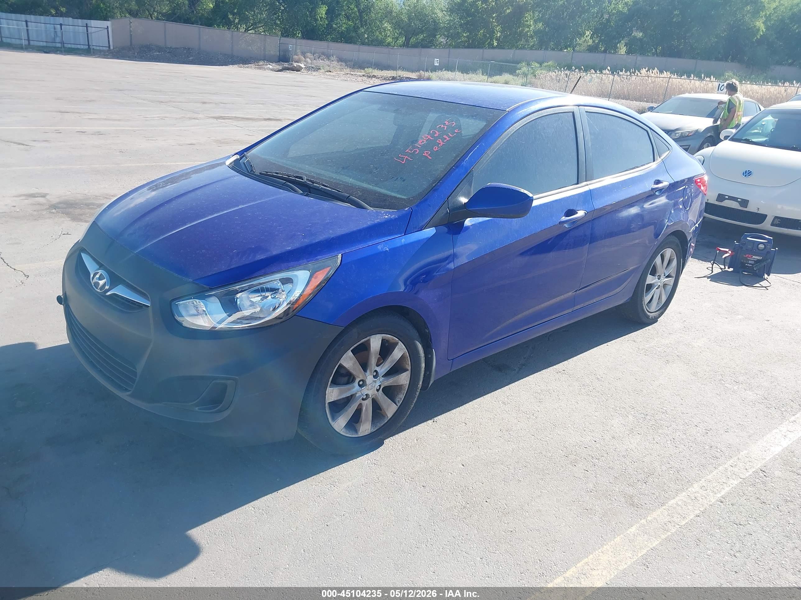 HYUNDAI ACCENT image 2