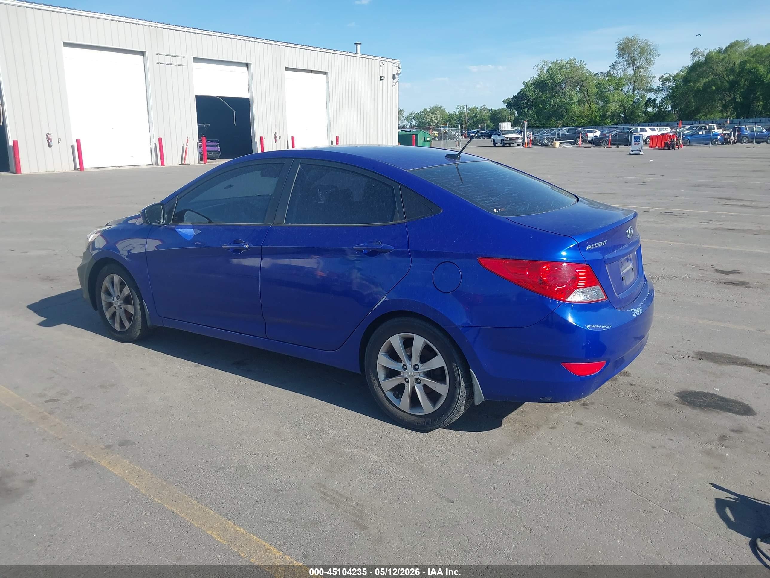 HYUNDAI ACCENT image 3