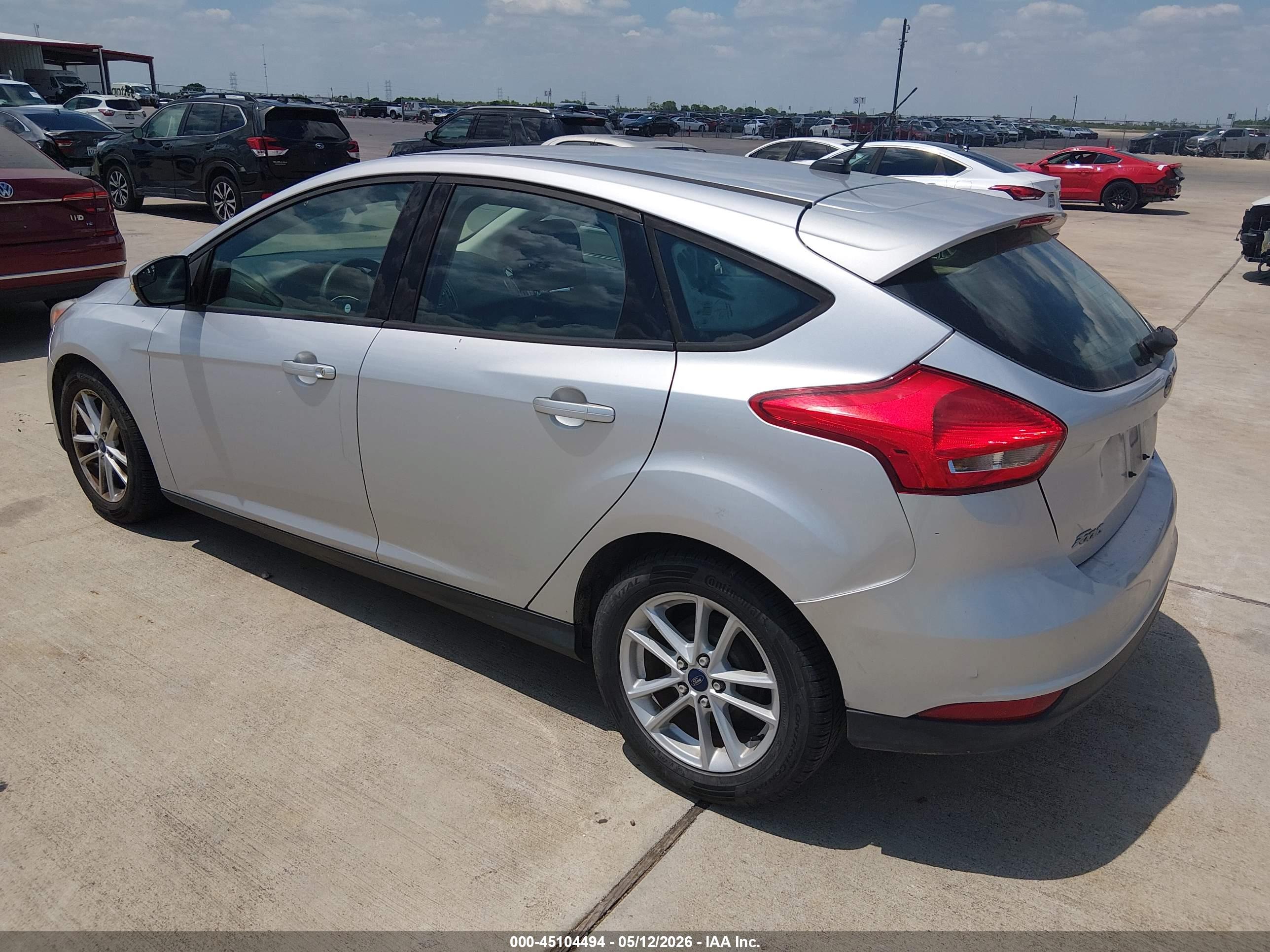 FORD FOCUS image 3