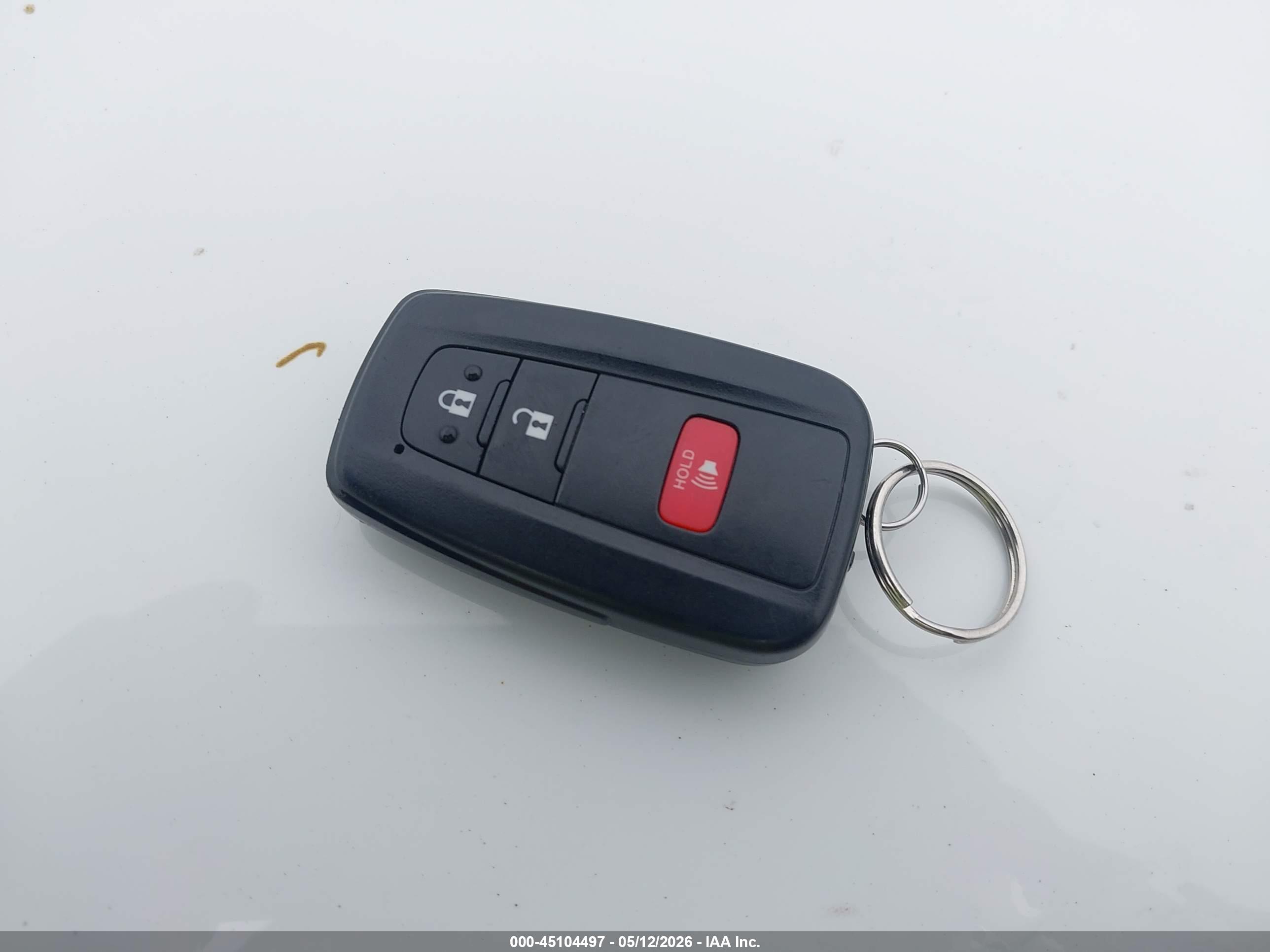 TOYOTA PRIUS image 11