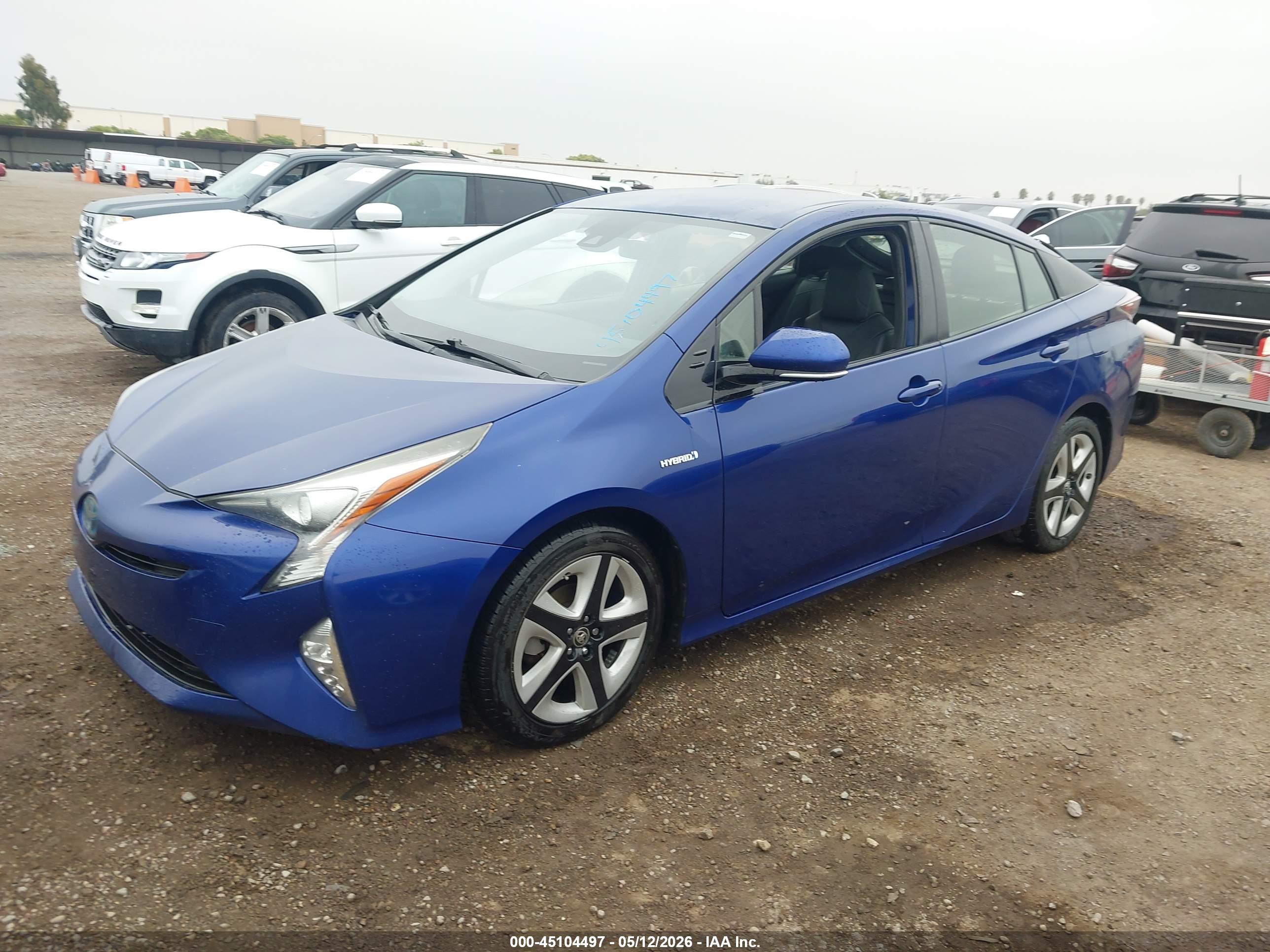 TOYOTA PRIUS image 2