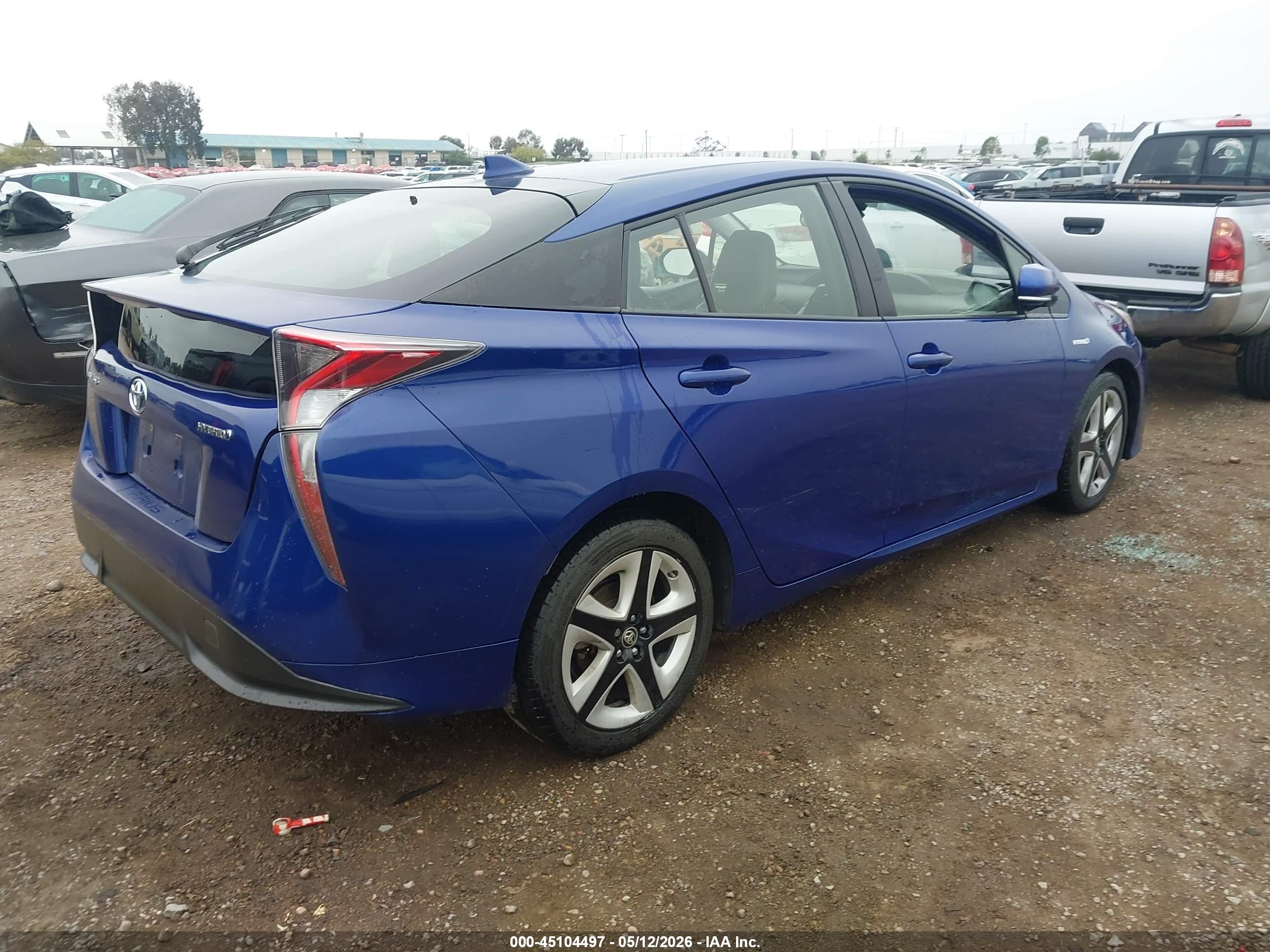 TOYOTA PRIUS image 4