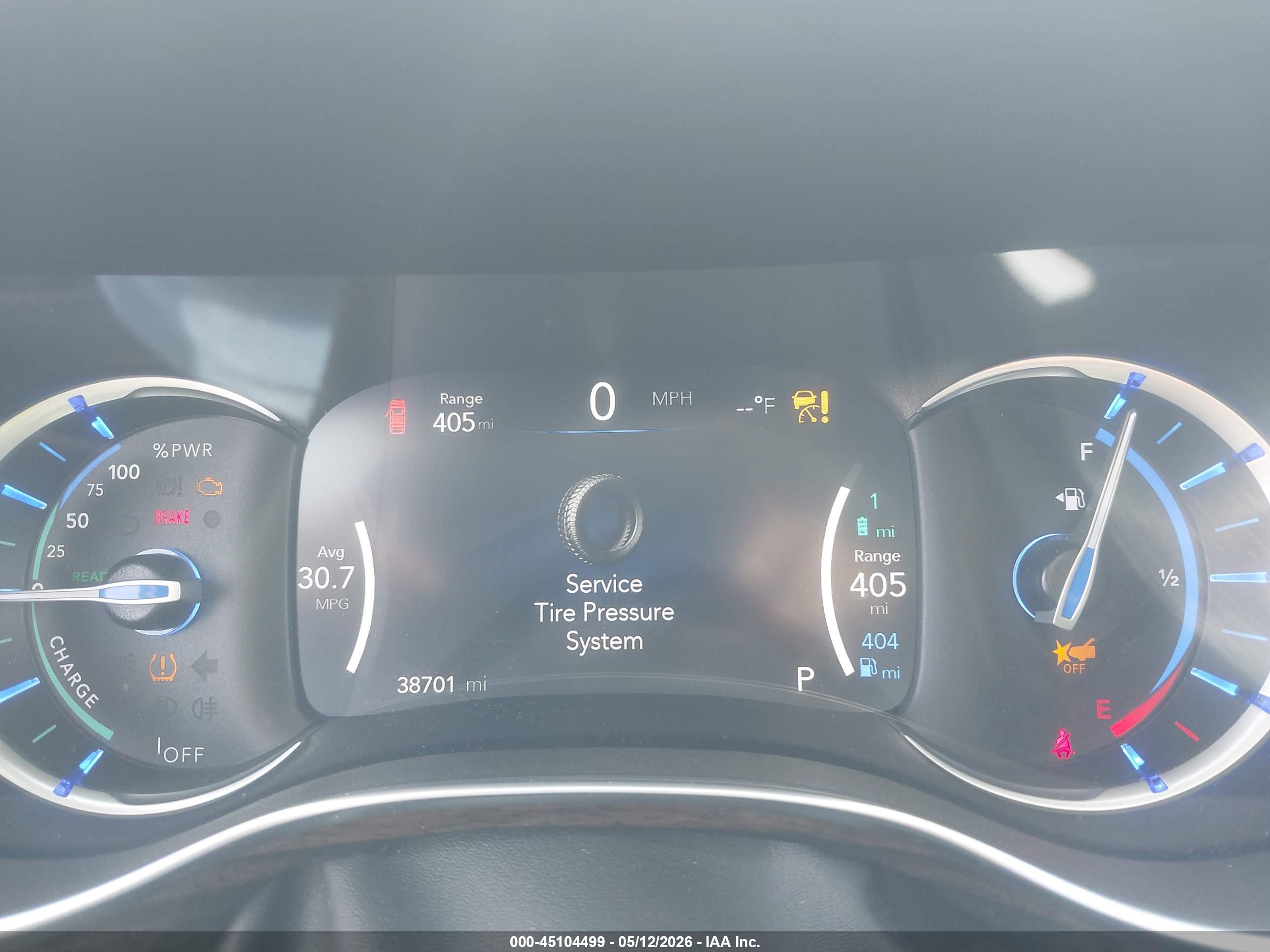 CHRYSLER PACIFICA image 7