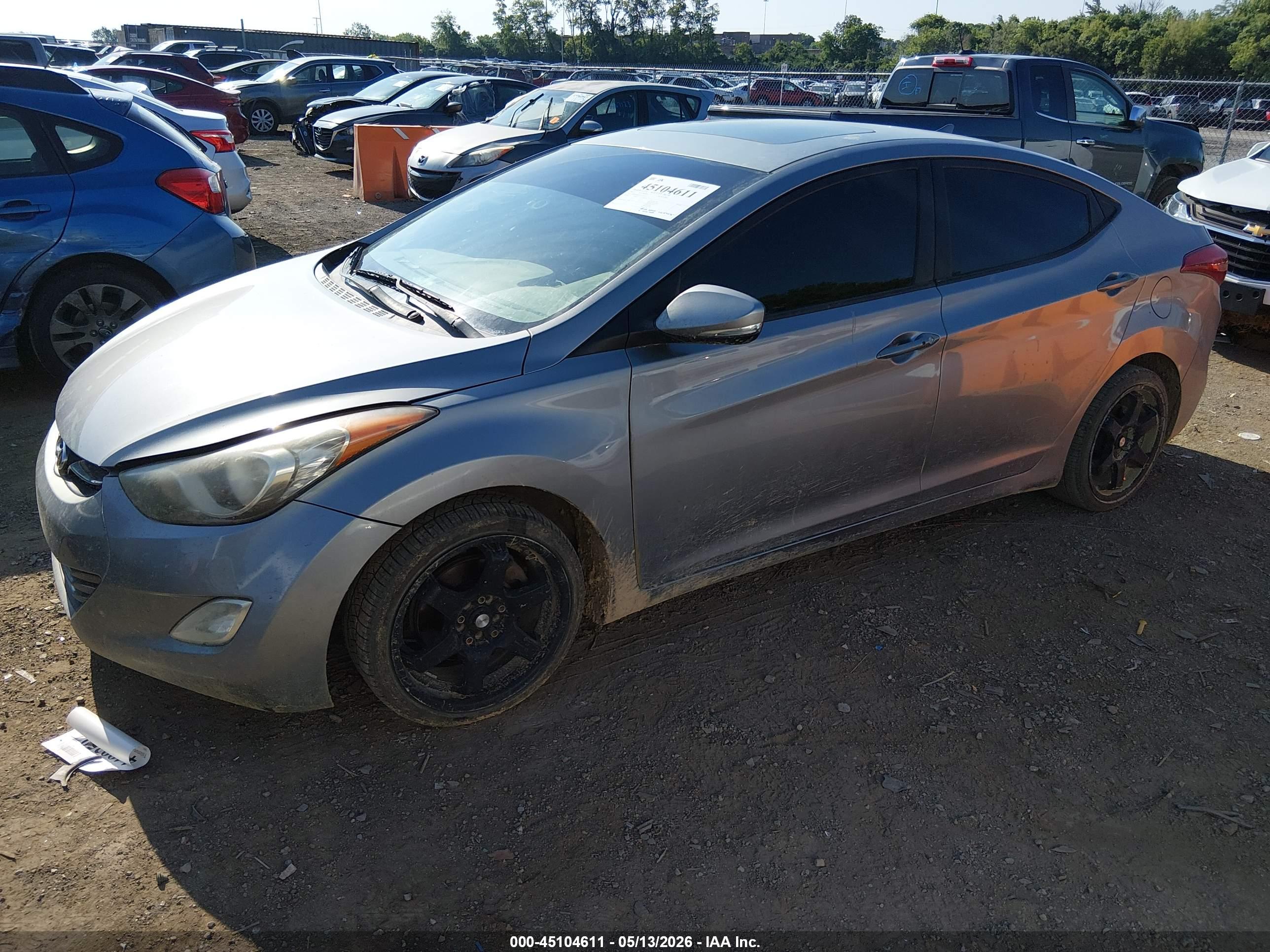 HYUNDAI ELANTRA image 2