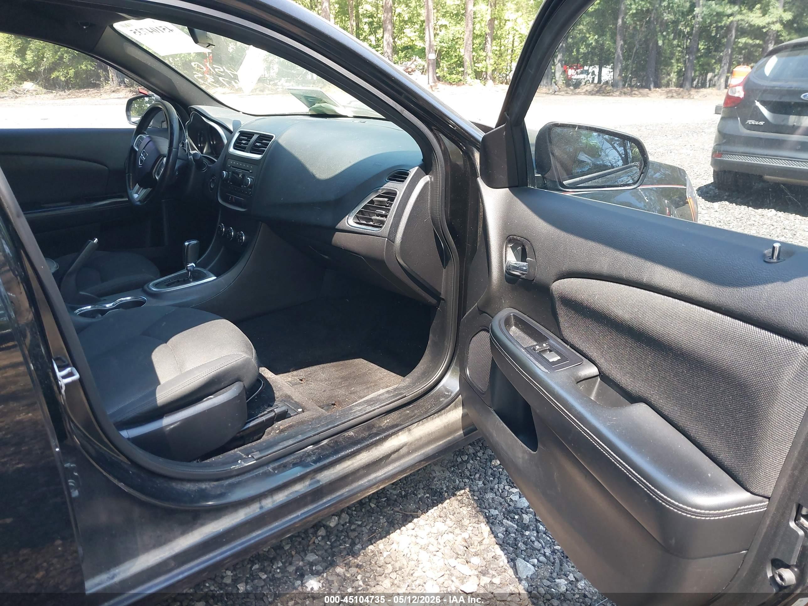 DODGE AVENGER image 5