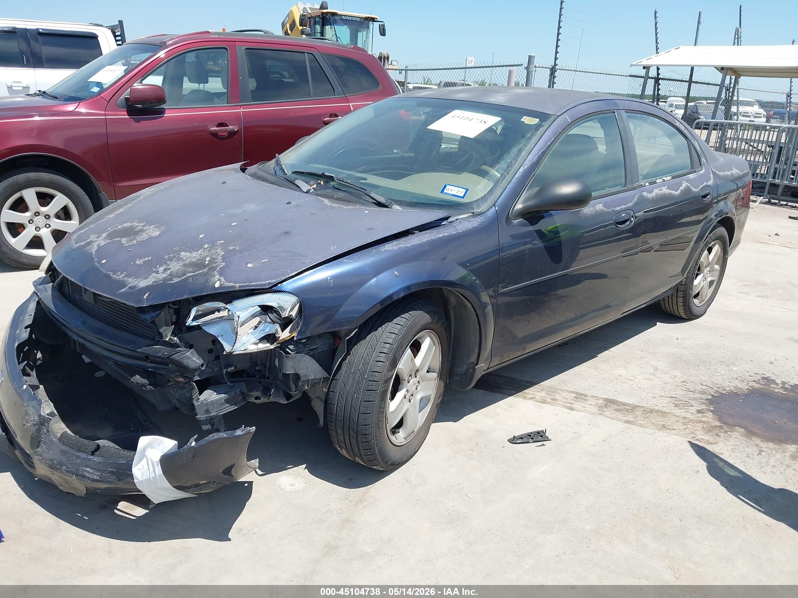 DODGE STRATUS image 2