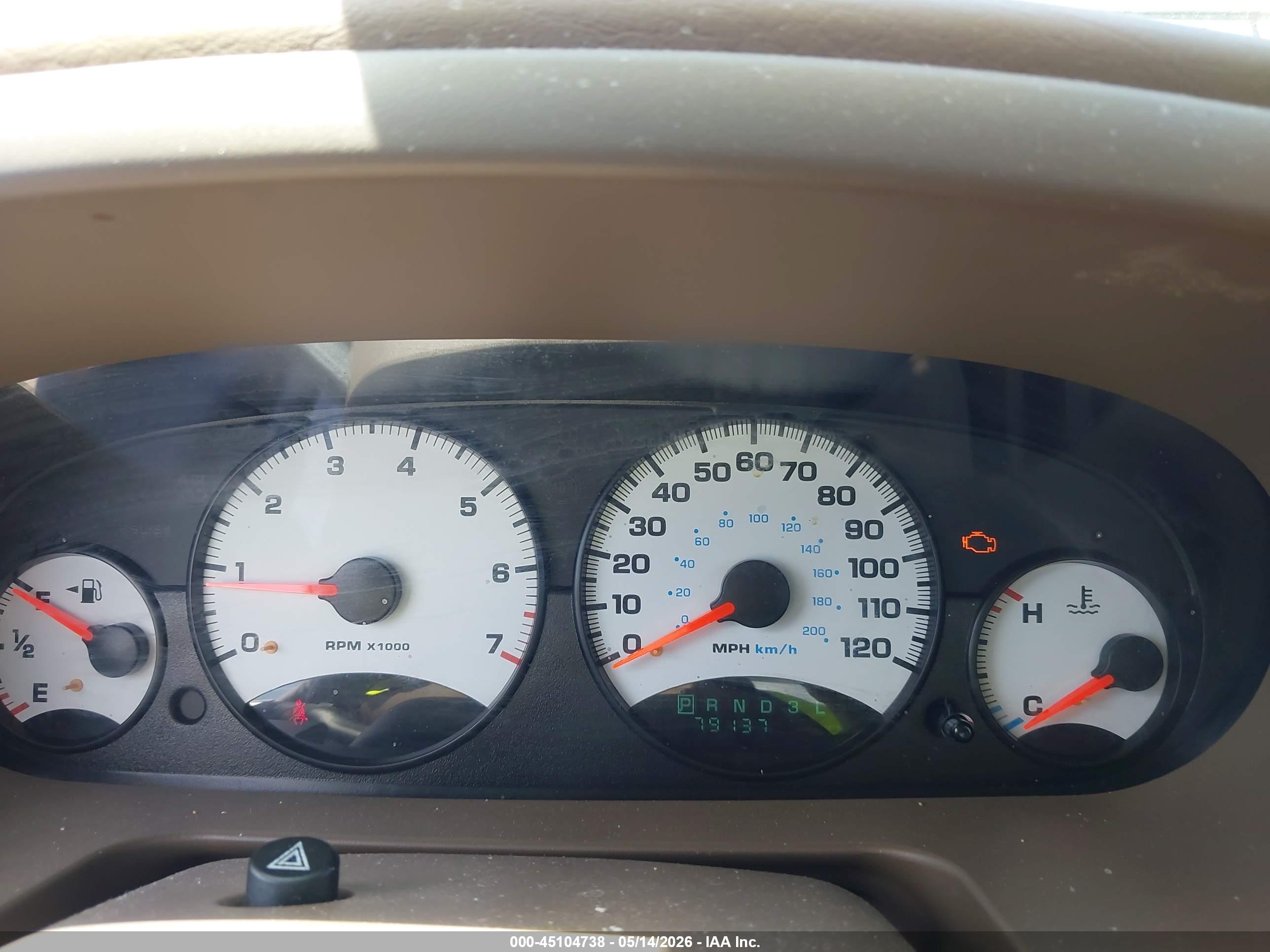 DODGE STRATUS image 7